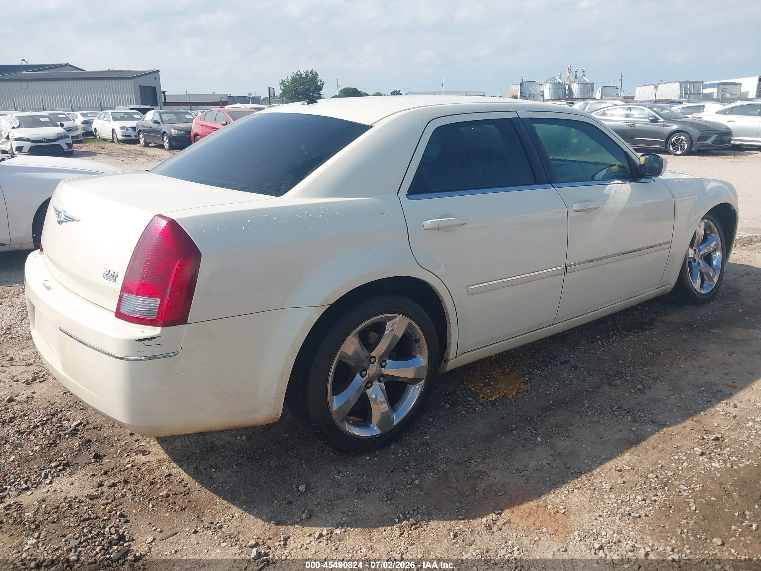 2007 Chrysler 300 Touring White vin: 2C3KA53G97H835455