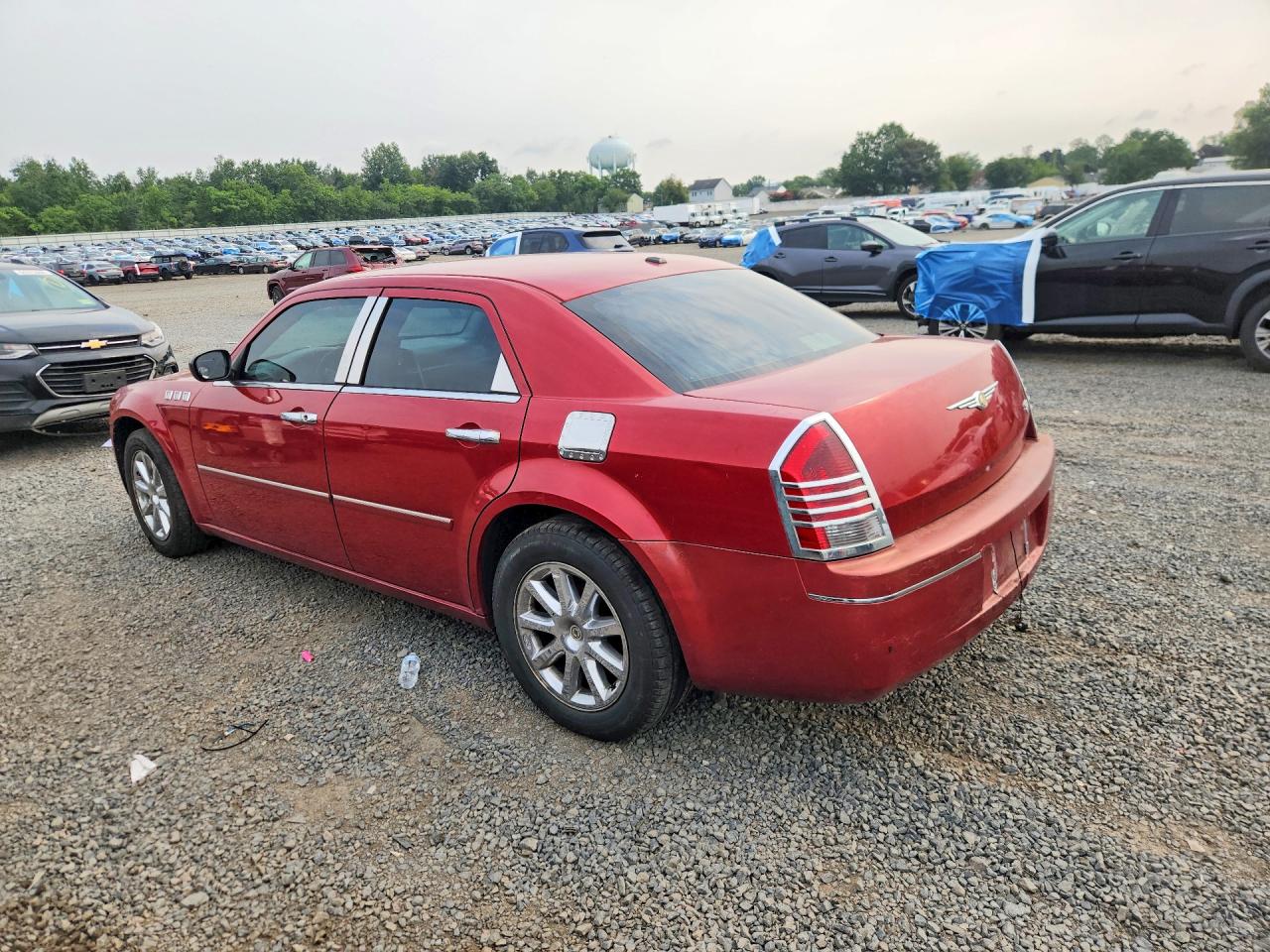 2007 Chrysler 300 Touring Red vin: 2C3KA53G97H874787