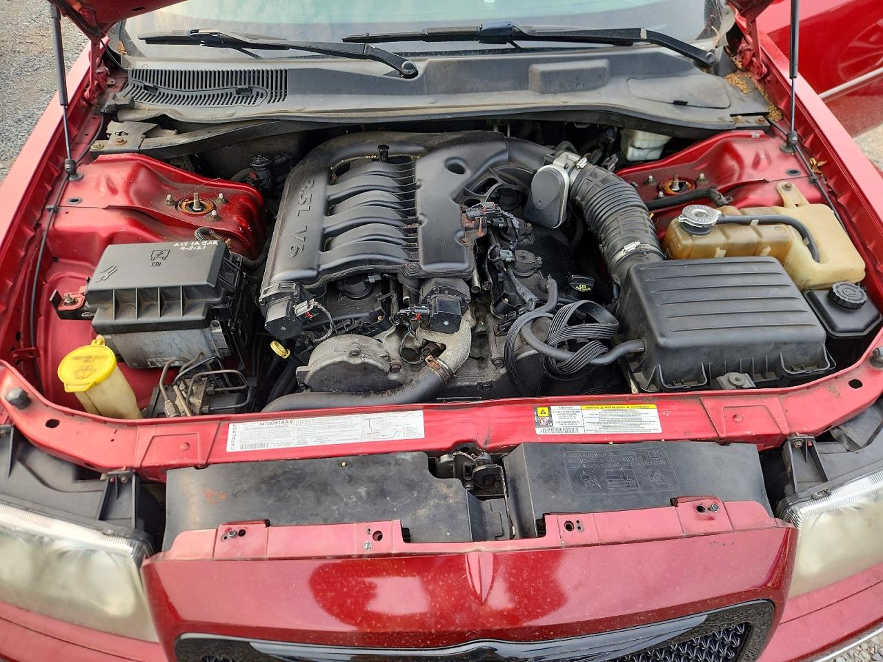 2007 Chrysler 300 Touring Red vin: 2C3KA53G97H874787