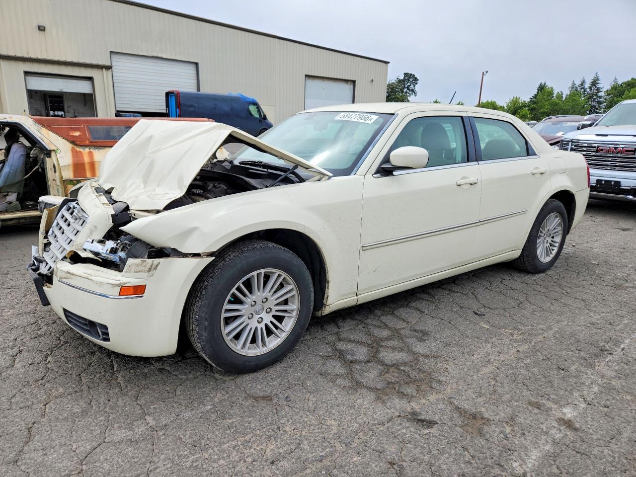 2008 Chrysler 300 Touring Cream vin: 2C3KA53G98H106373