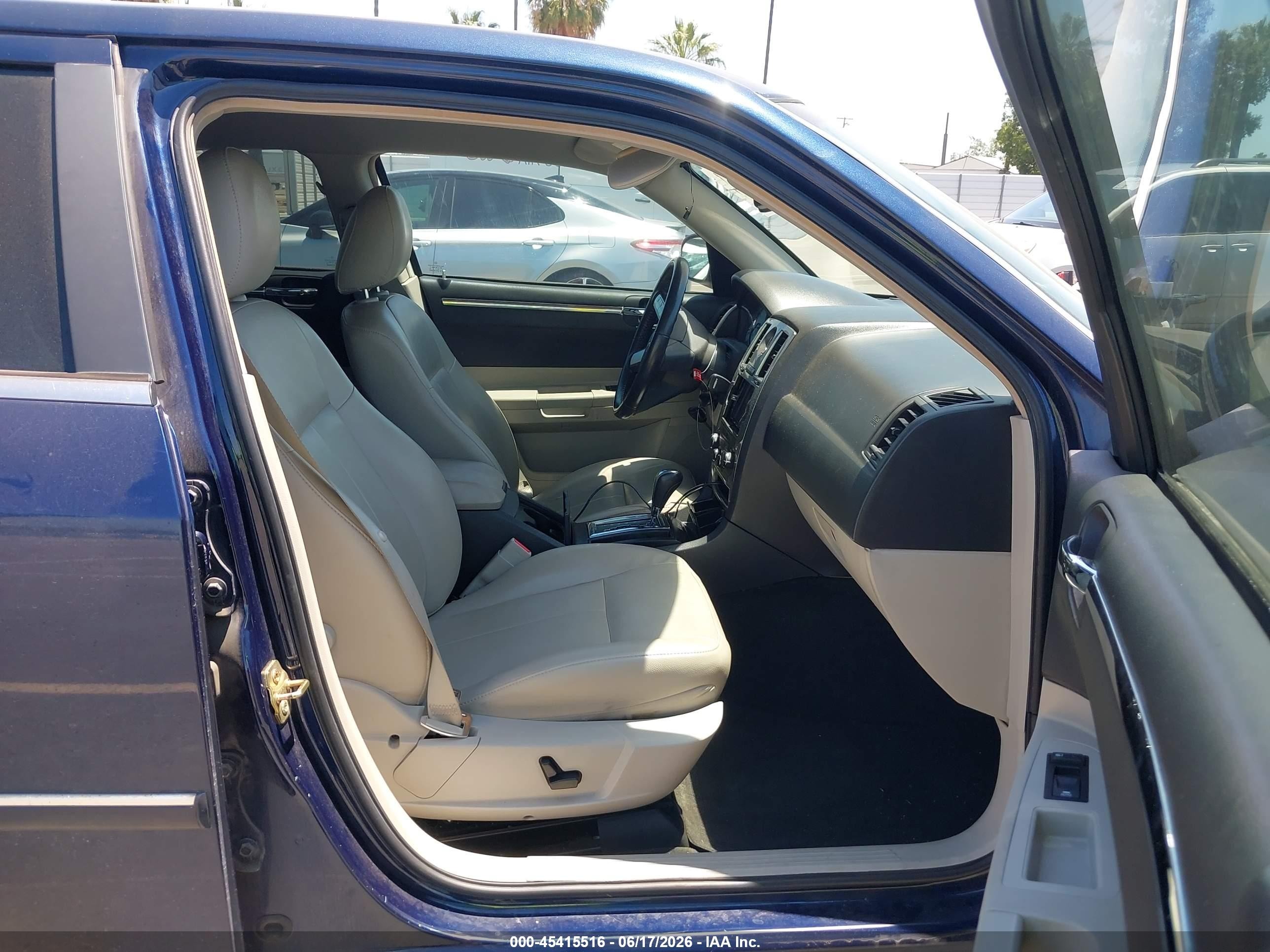 2006 Chrysler 300 Touring Blue vin: 2C3KA53GX6H206883