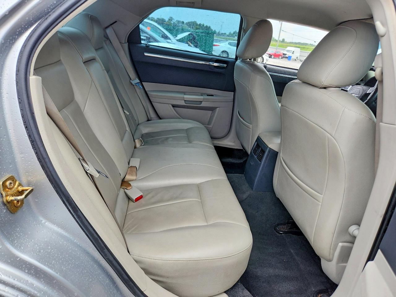 2007 Chrysler 300 Touring Silver vin: 2C3KA53GX7H601258
