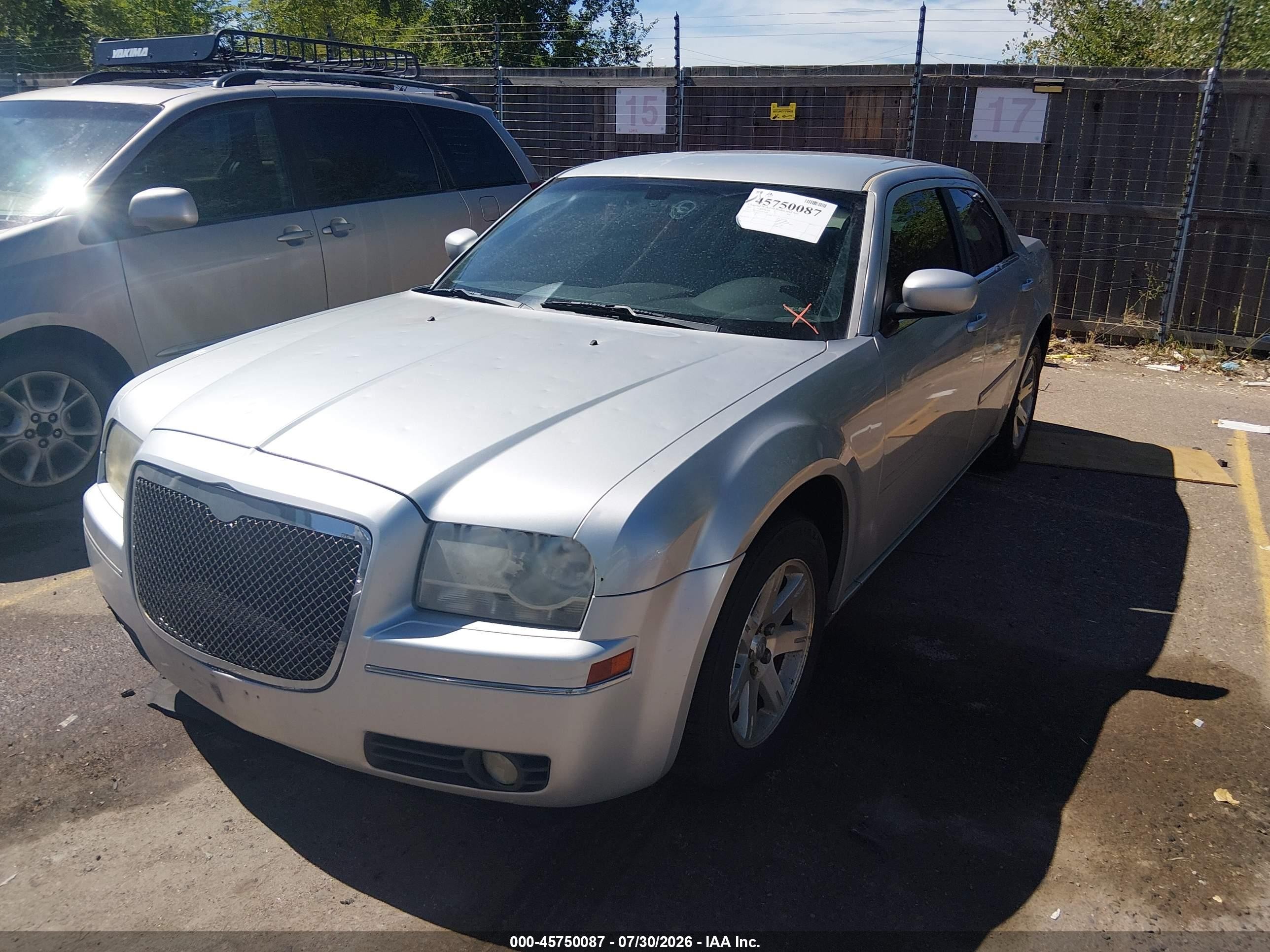 2007 Chrysler 300 Touring Серебряный vin: 2C3KA53GX7H835240