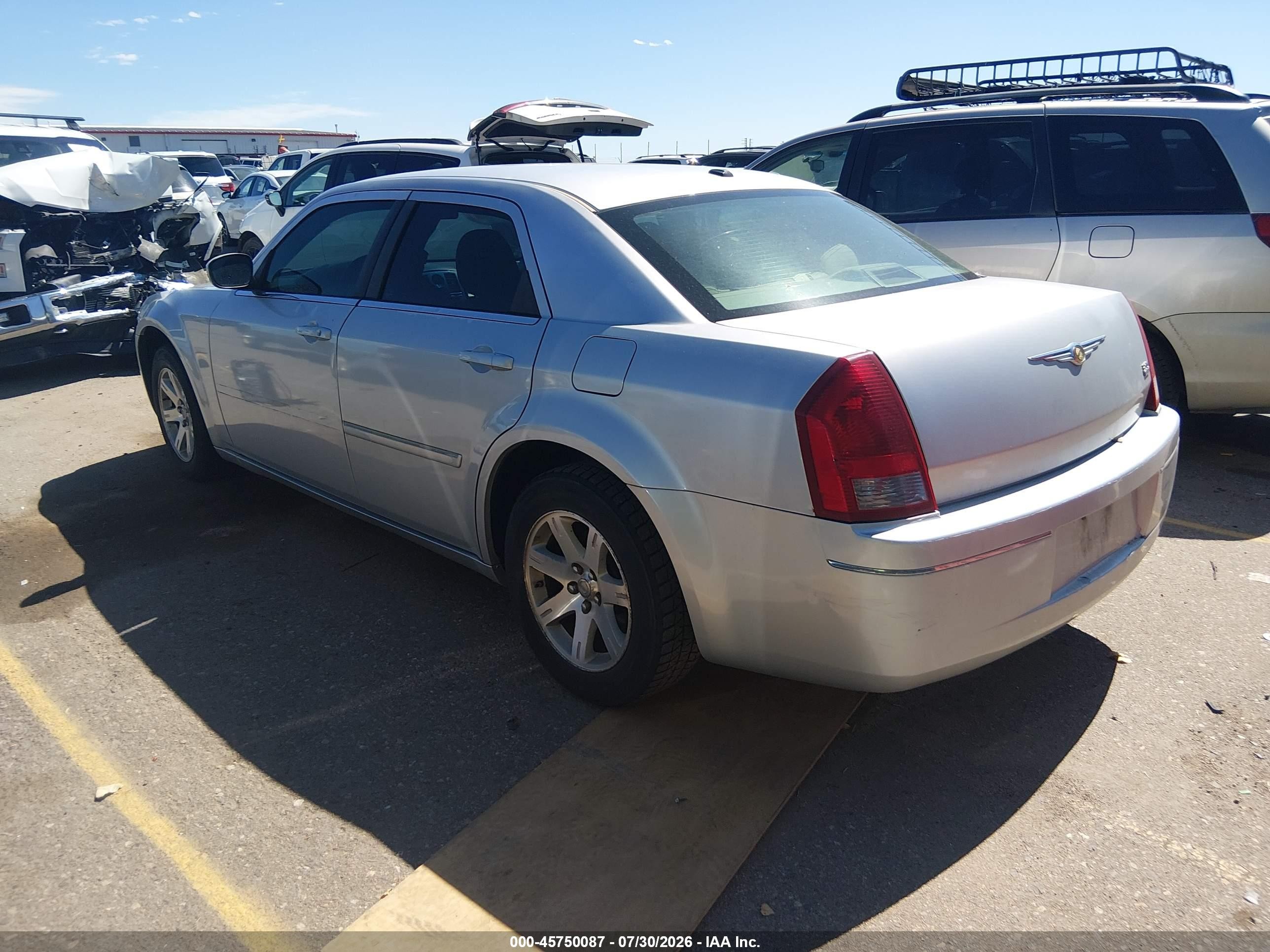 2007 Chrysler 300 Touring Серебряный vin: 2C3KA53GX7H835240