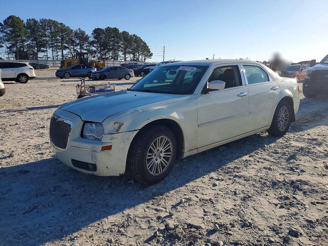 2009 Chrysler 300 Touring Beige vin: 2C3KA53V19H523020