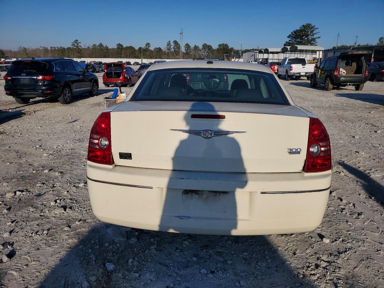 2009 Chrysler 300 Touring Beige vin: 2C3KA53V19H523020