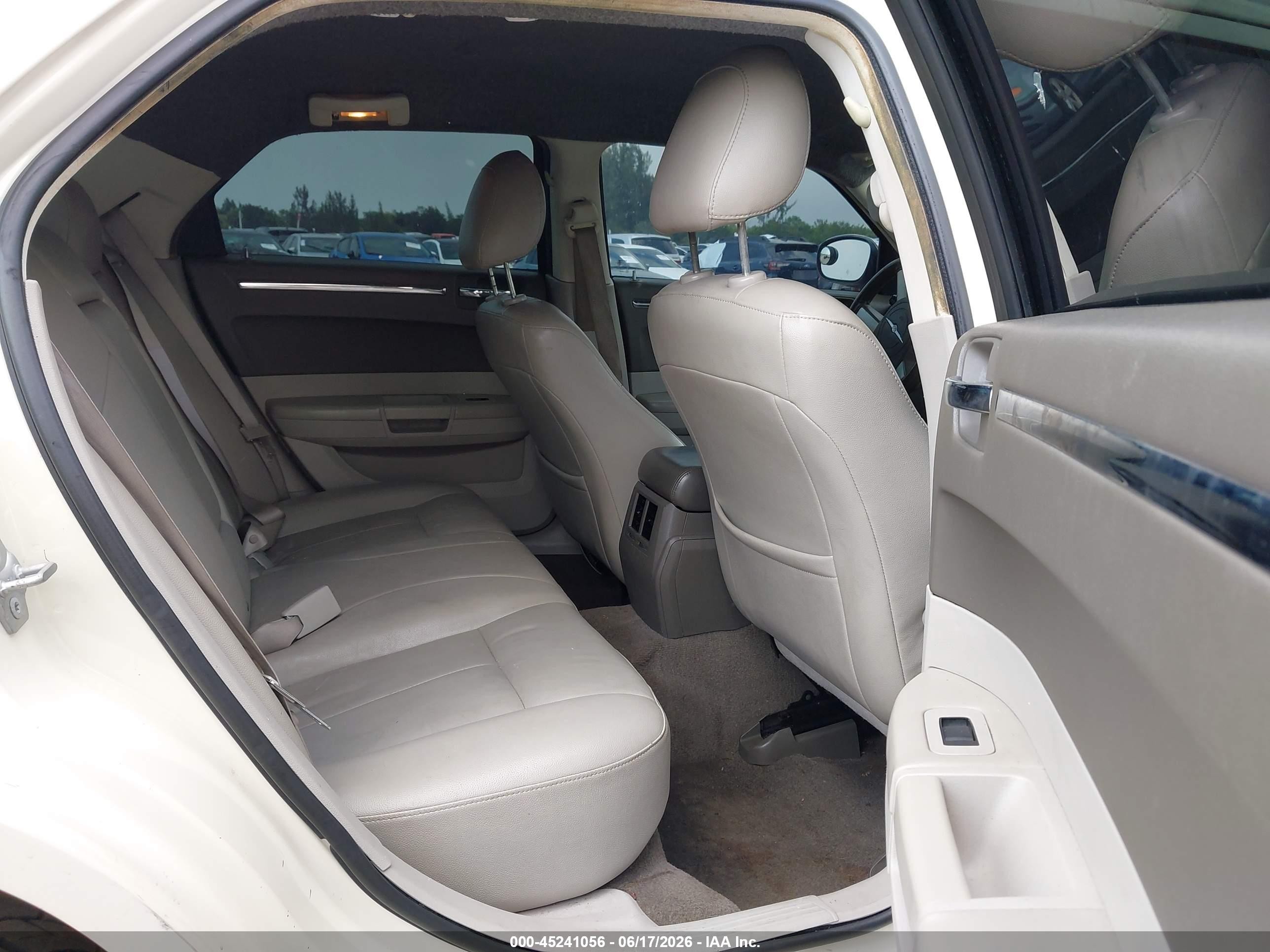 2009 Chrysler 300 Touring/signature Series/executive Series Beige vin: 2C3KA53V19H622999