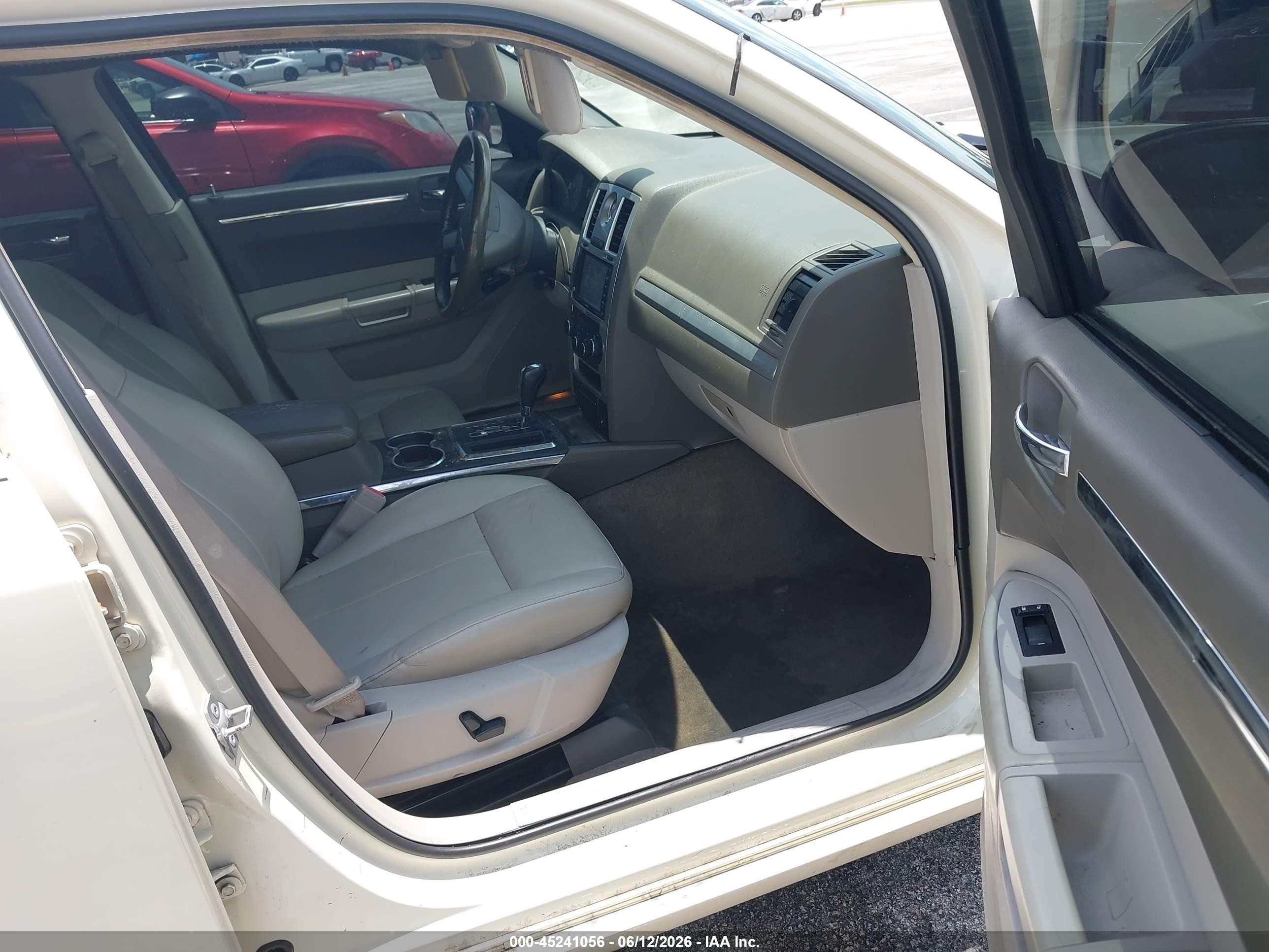 2009 Chrysler 300 Touring/signature Series/executive Series Beige vin: 2C3KA53V19H622999