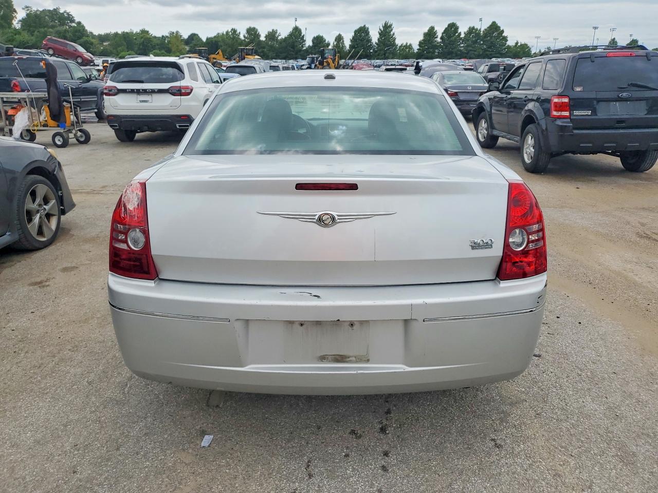 2009 Chrysler 300 Touring Silver vin: 2C3KA53V39H574518