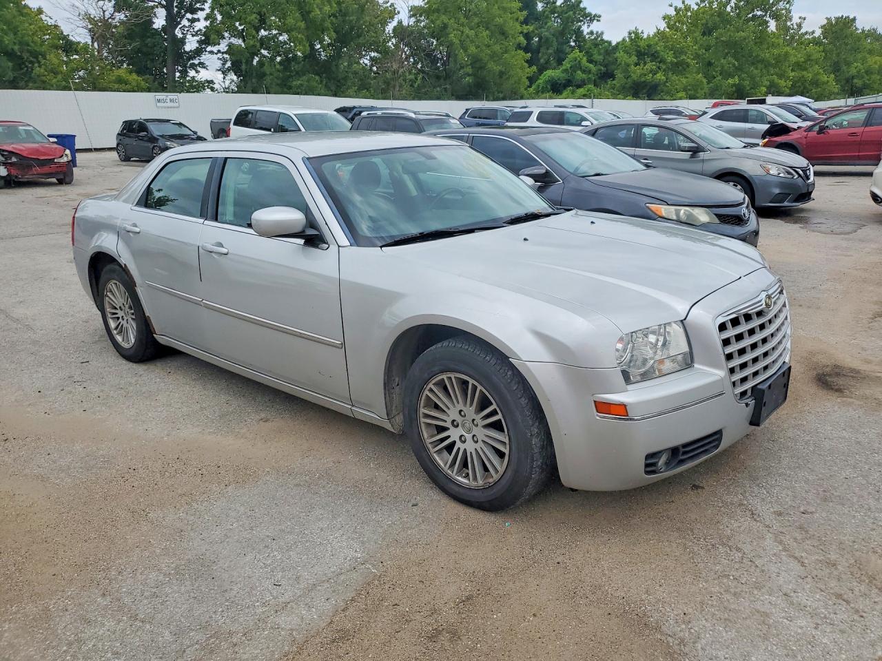 2009 Chrysler 300 Touring Silver vin: 2C3KA53V39H574518