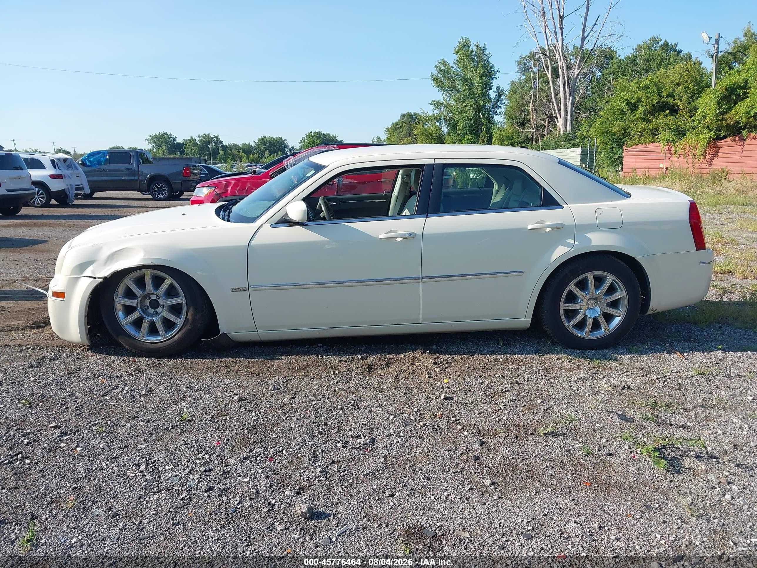 2009 Chrysler 300 Touring/signature Series/executive Series Cream vin: 2C3KA53V69H601050