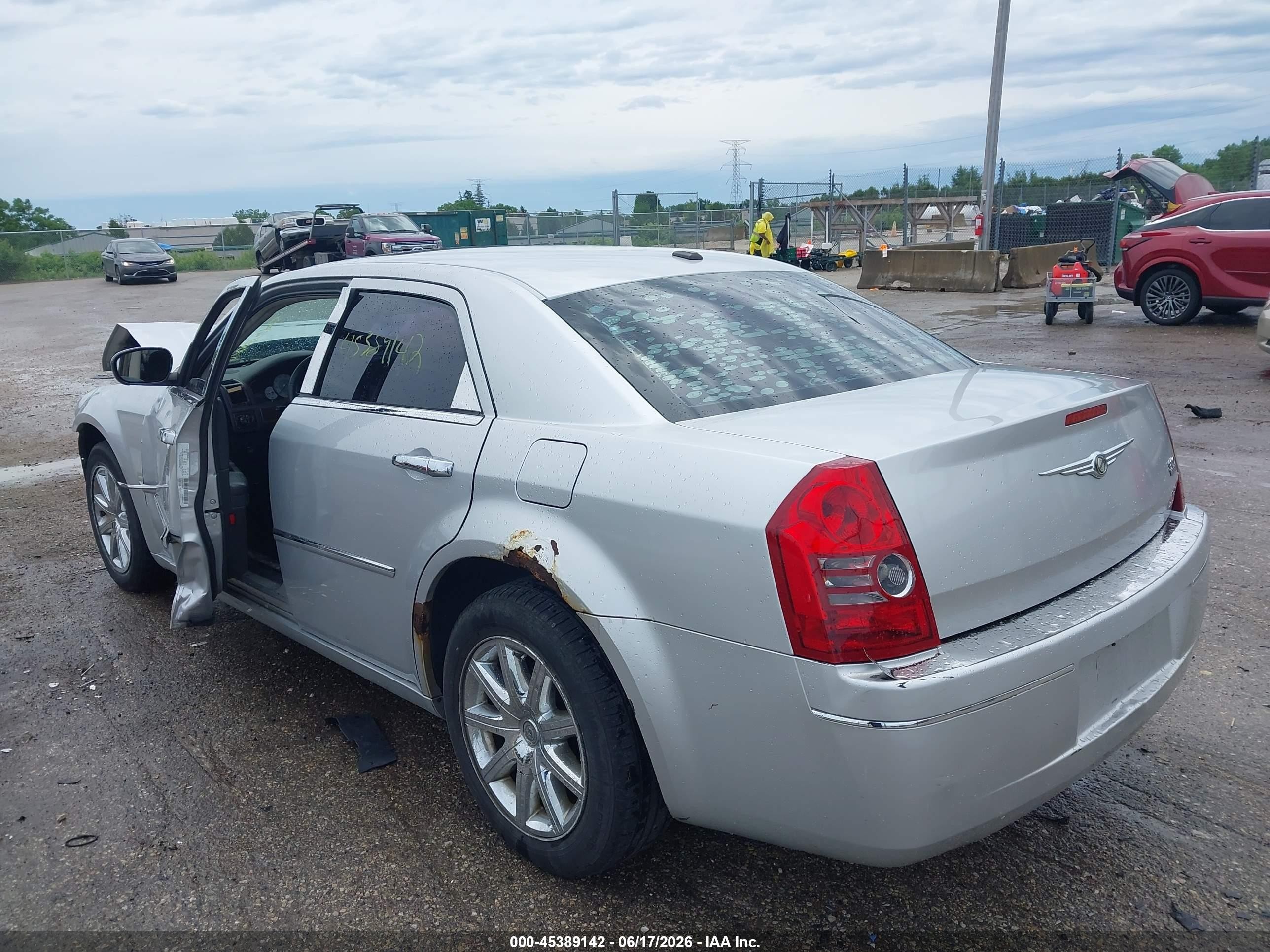 2009 Chrysler 300 Touring/signature Series/executive Series Silver vin: 2C3KA53V79H628404