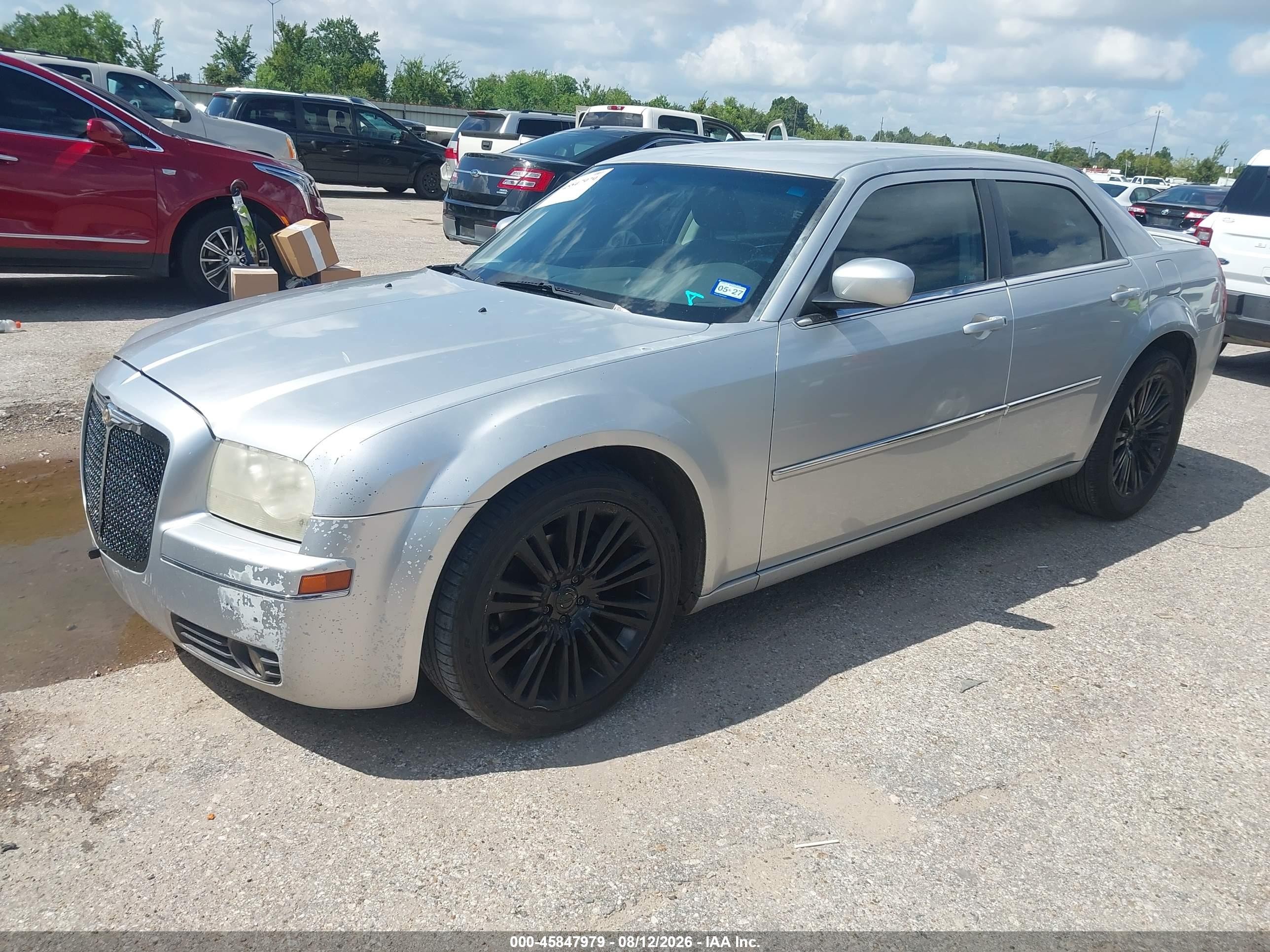 2009 Chrysler 300 Touring Silver vin: 2C3KA53V99H621664