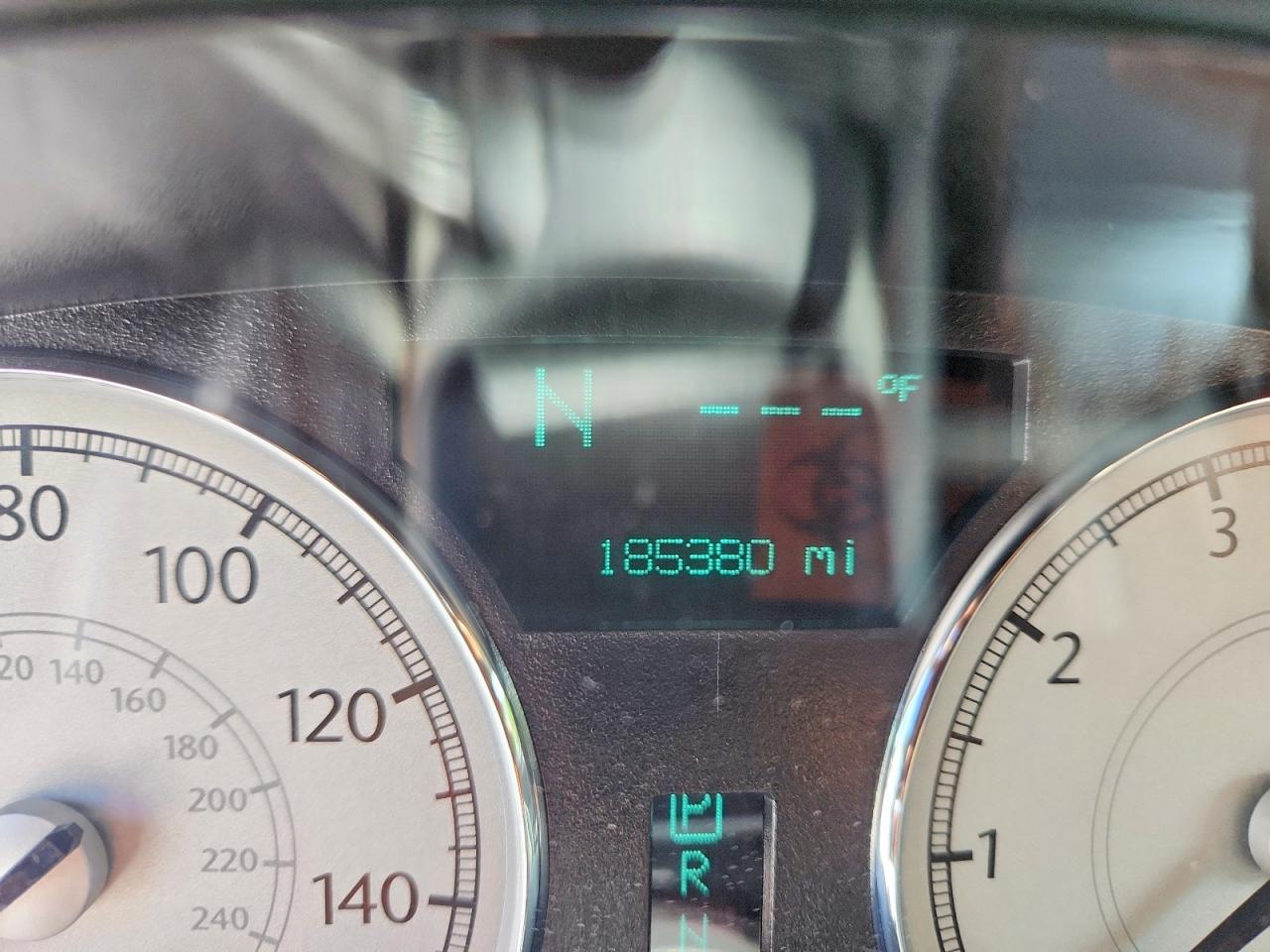2006 Chrysler 300c Серебряный vin: 2C3KA63H06H463758