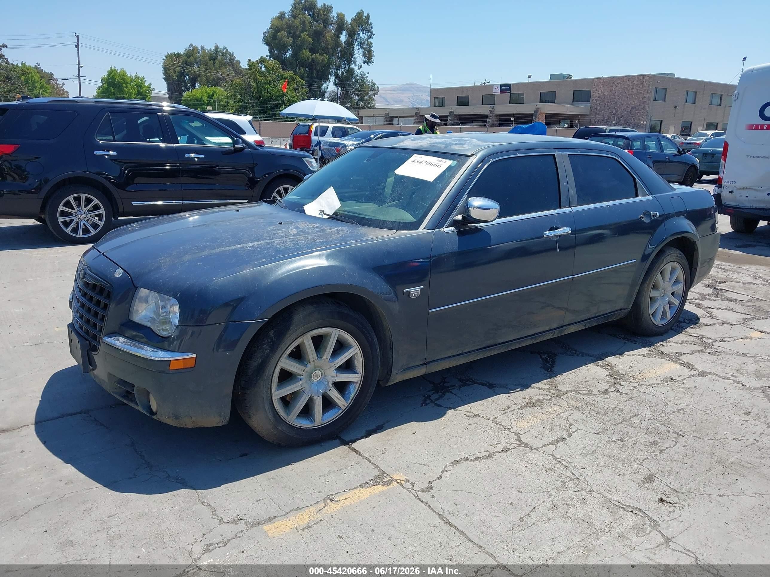 2007 Chrysler 300c   Серый vin: 2C3KA63H17H697912