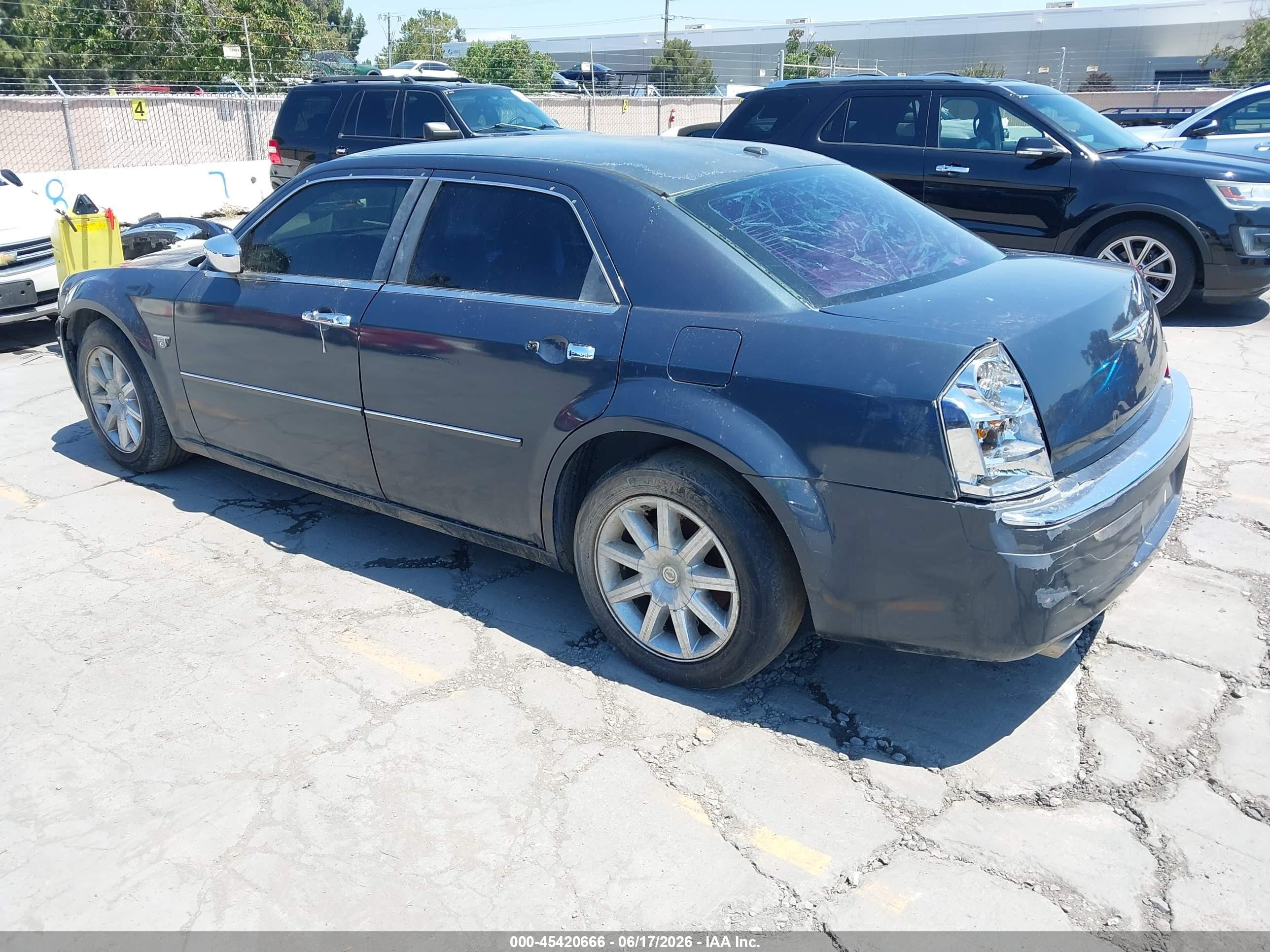 2007 Chrysler 300c   Серый vin: 2C3KA63H17H697912