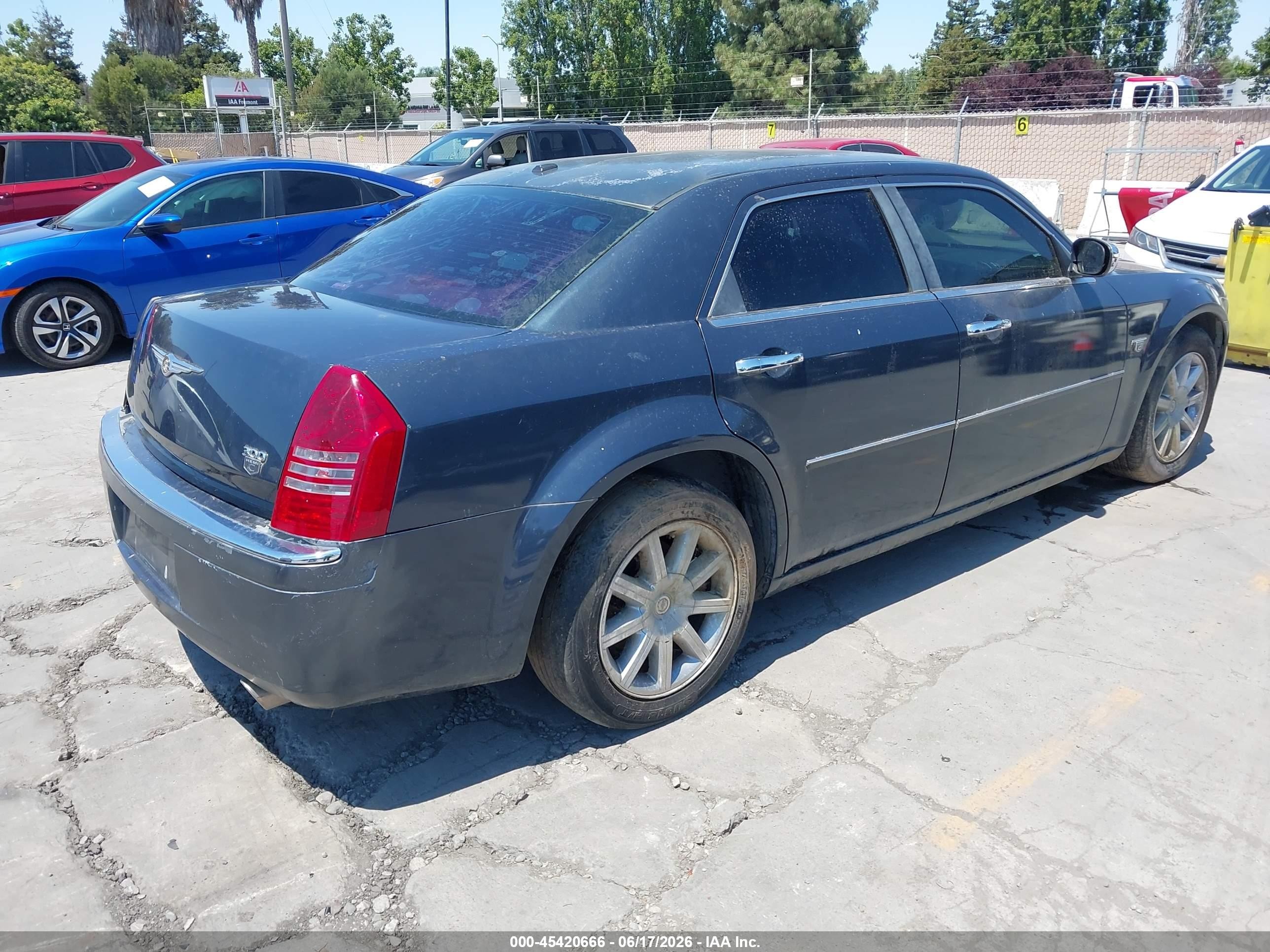 2007 Chrysler 300c   Серый vin: 2C3KA63H17H697912