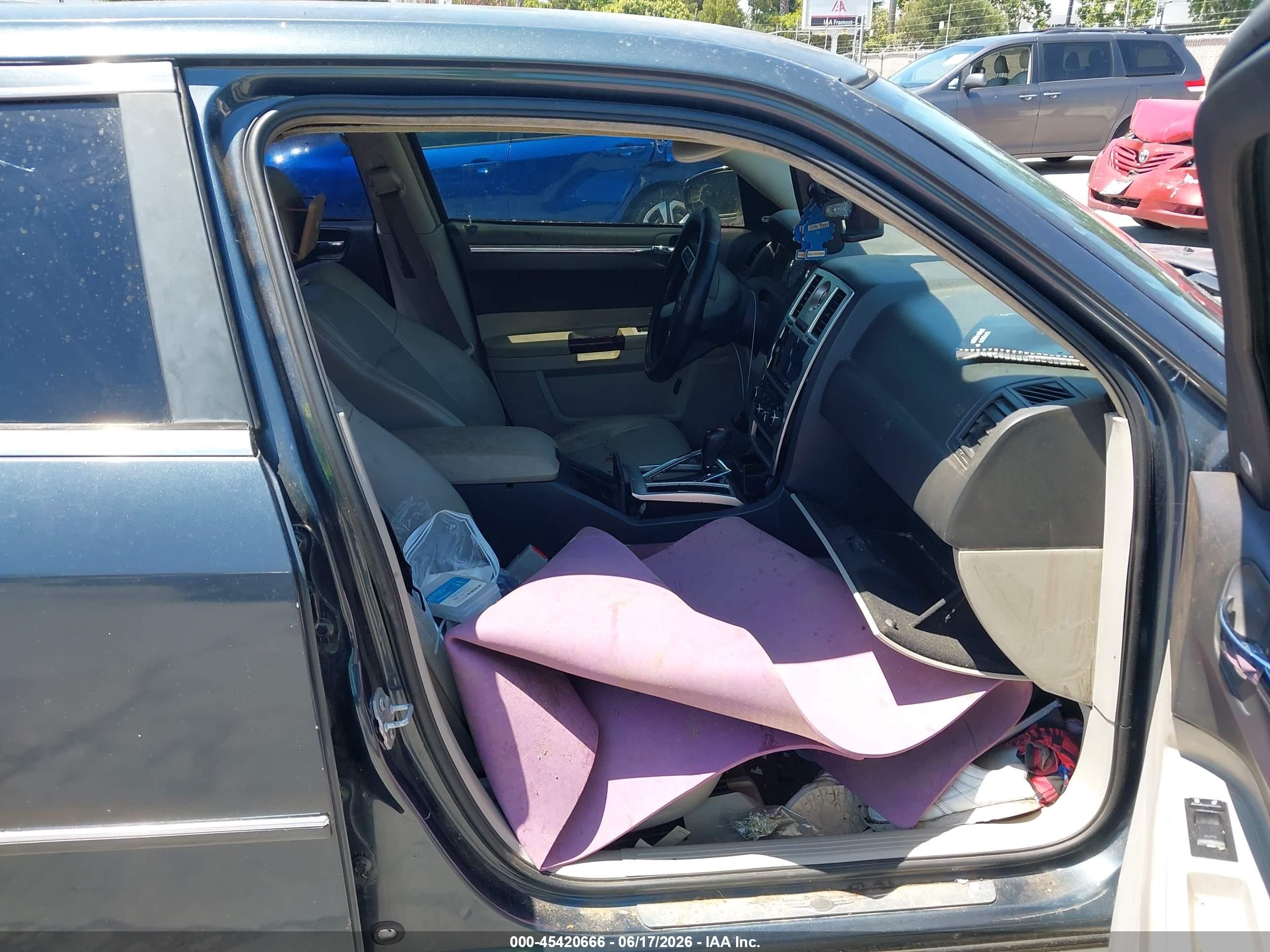 2007 Chrysler 300c   Серый vin: 2C3KA63H17H697912