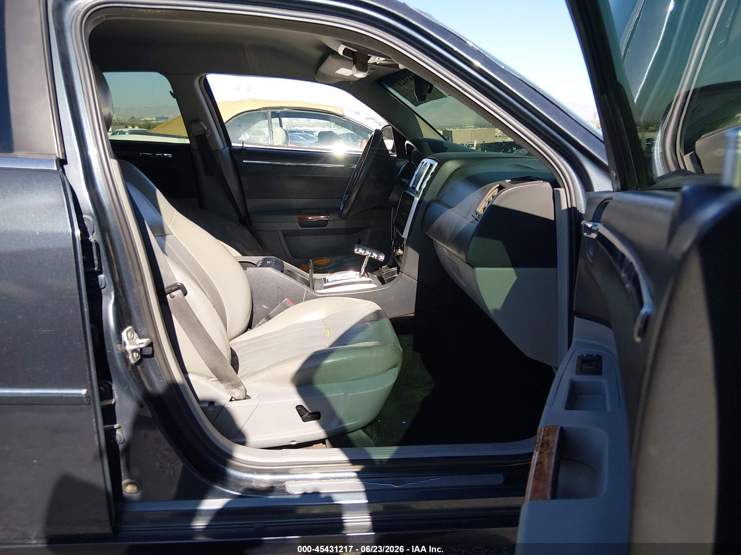 2007 Chrysler 300c   Синий vin: 2C3KA63H17H802559