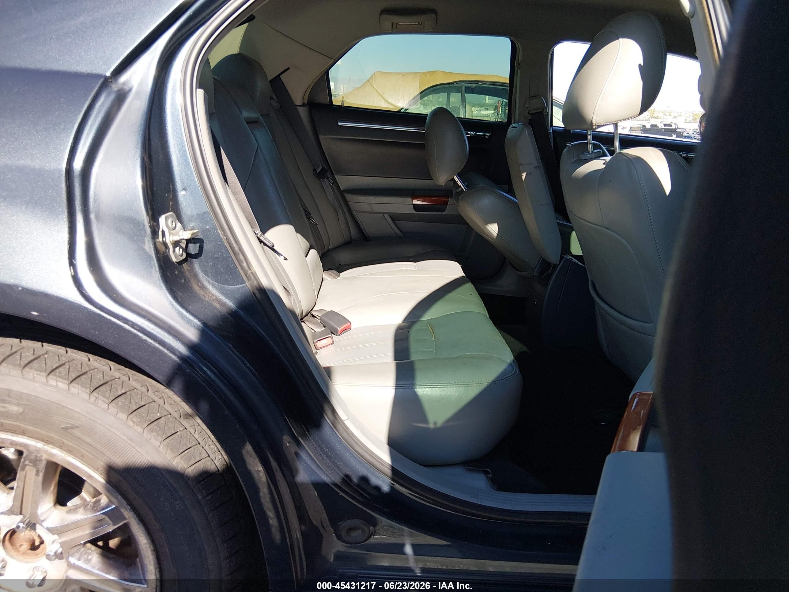 2007 Chrysler 300c   Синий vin: 2C3KA63H17H802559