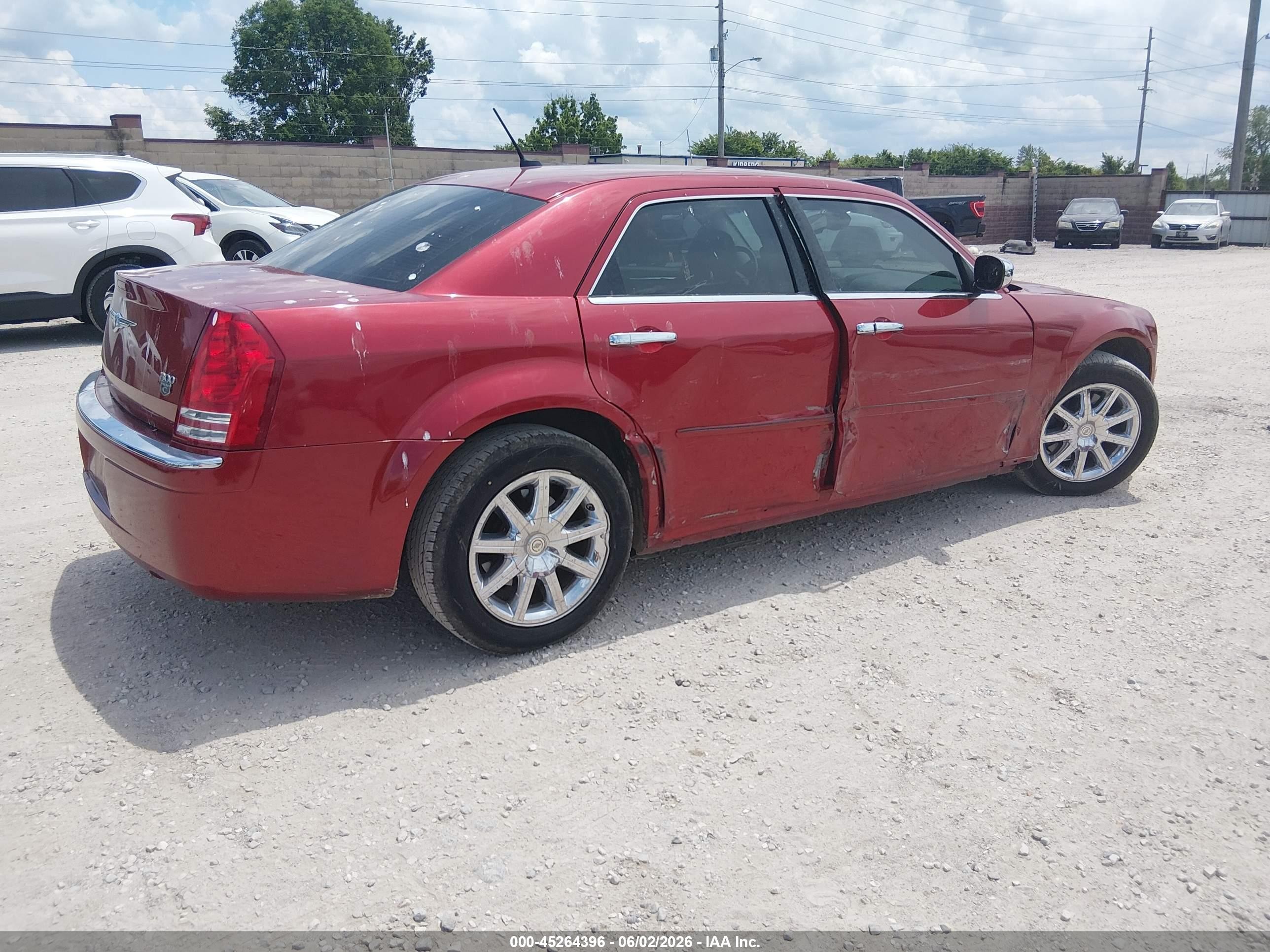 2008 Chrysler 300c Hemi Maroon vin: 2C3KA63H18H107581