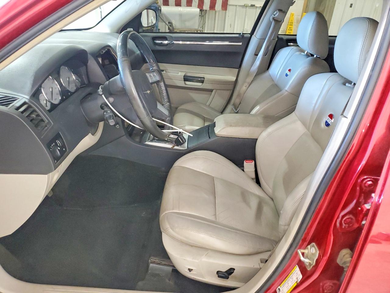 2006 Chrysler 300c Red vin: 2C3KA63H26H430891