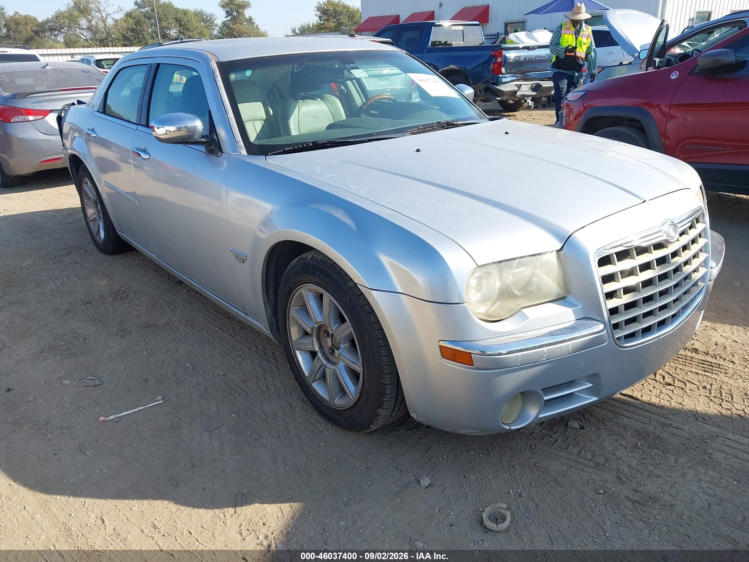 2006 Chrysler 300c   Серебряный vin: 2C3KA63H26H498155