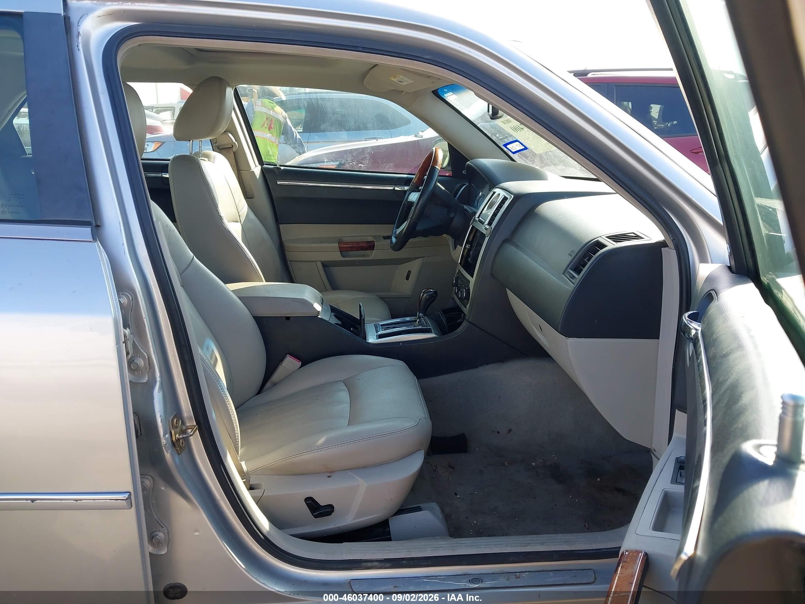 2006 Chrysler 300c   Silver vin: 2C3KA63H26H498155