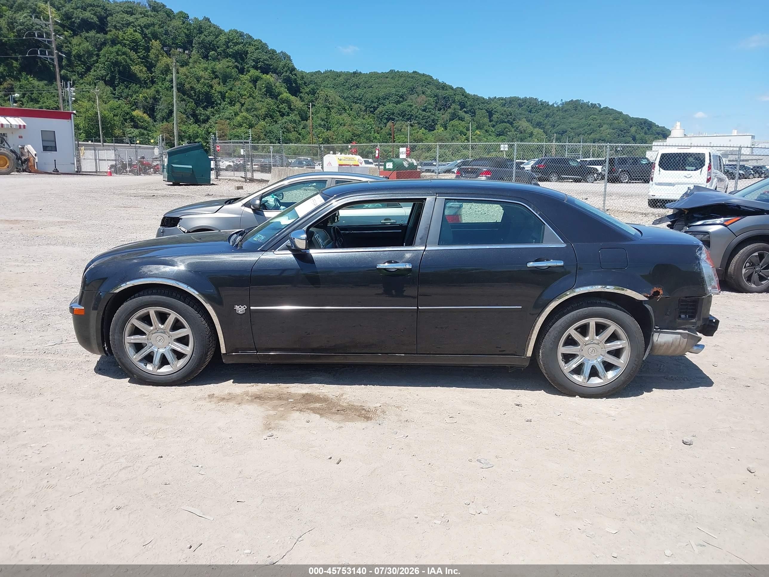 2007 Chrysler 300c   Gray vin: 2C3KA63H27H811190