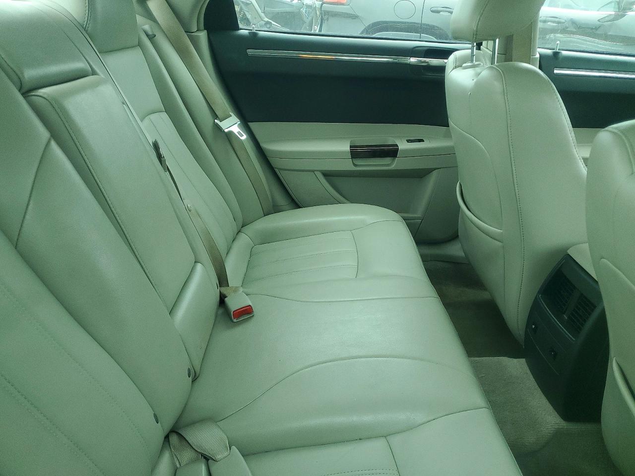 2007 Chrysler 300c Red vin: 2C3KA63H27H898184