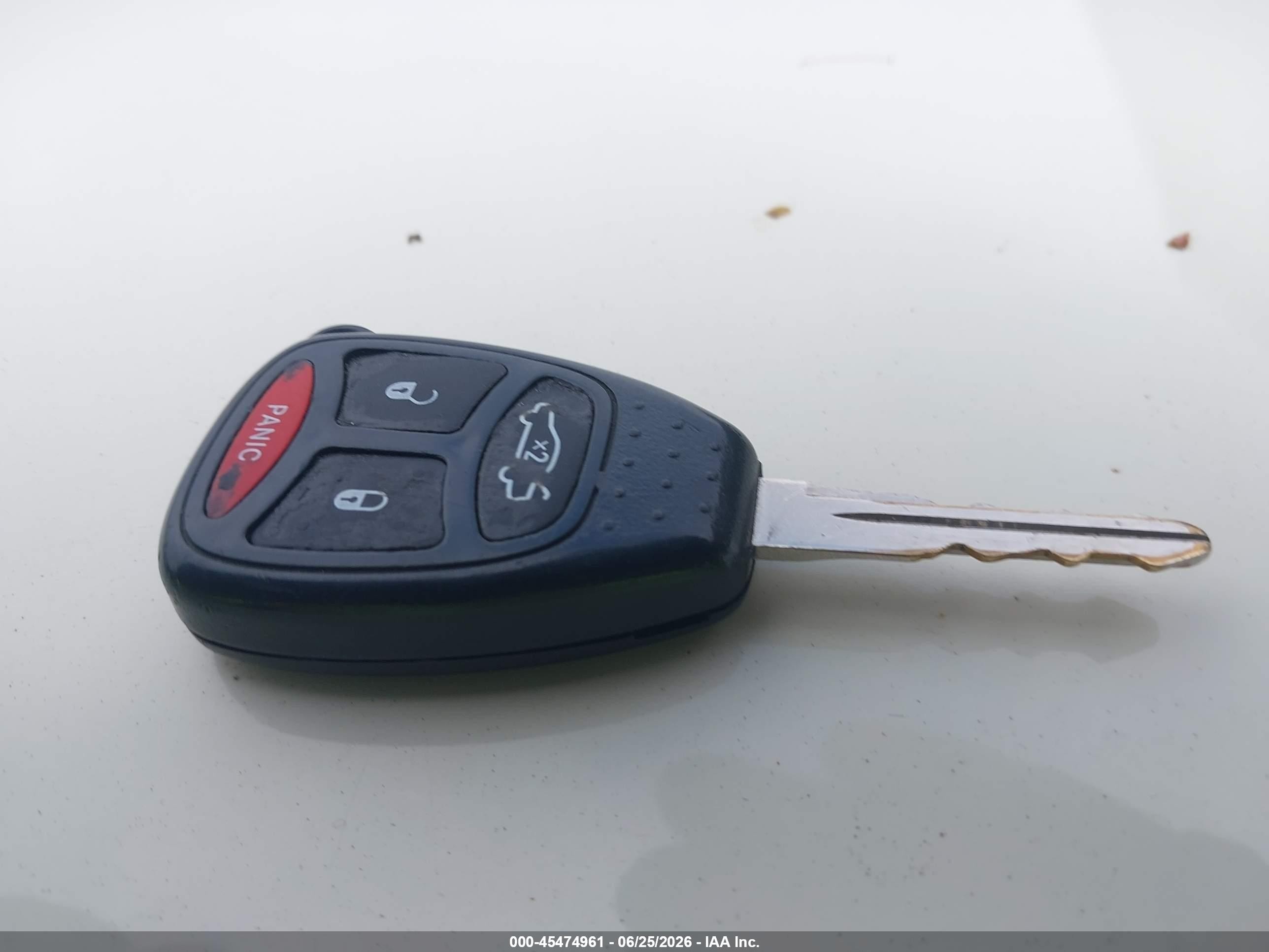 2006 Chrysler 300c   Кремовый vin: 2C3KA63H36H140577