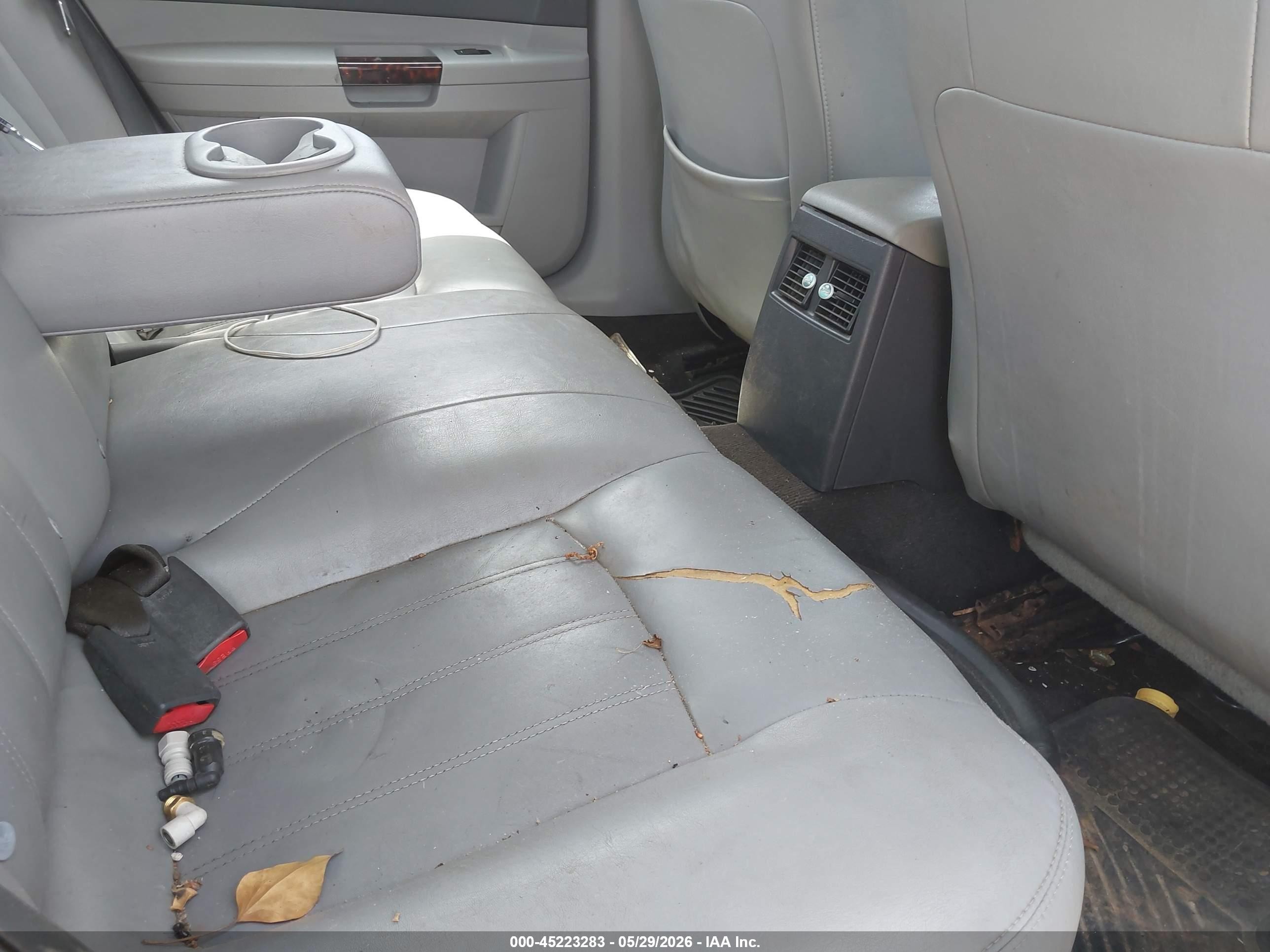 2006 Chrysler 300c   Black vin: 2C3KA63H36H518204