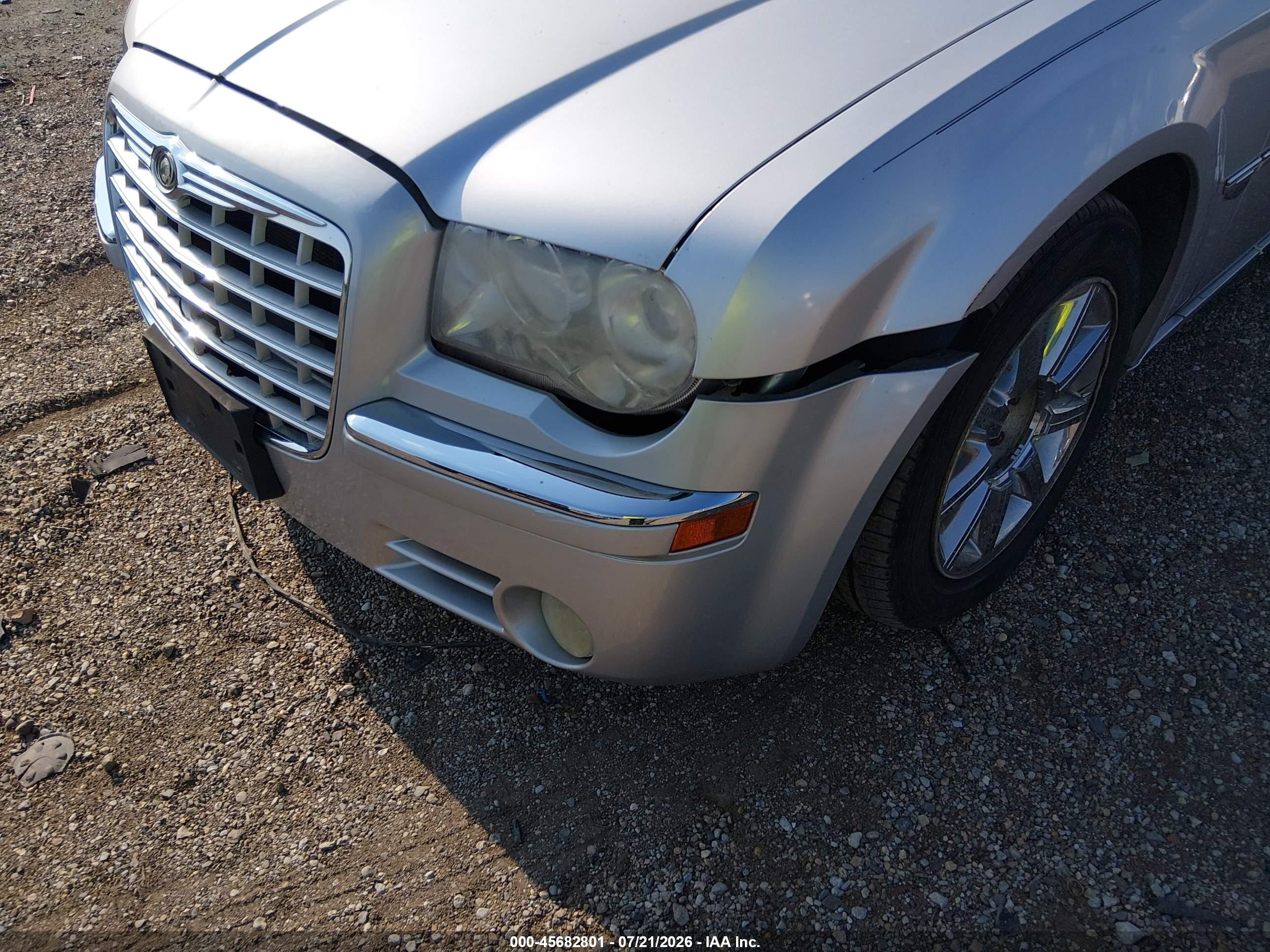 2007 Chrysler 300c   Silver vin: 2C3KA63H37H633760