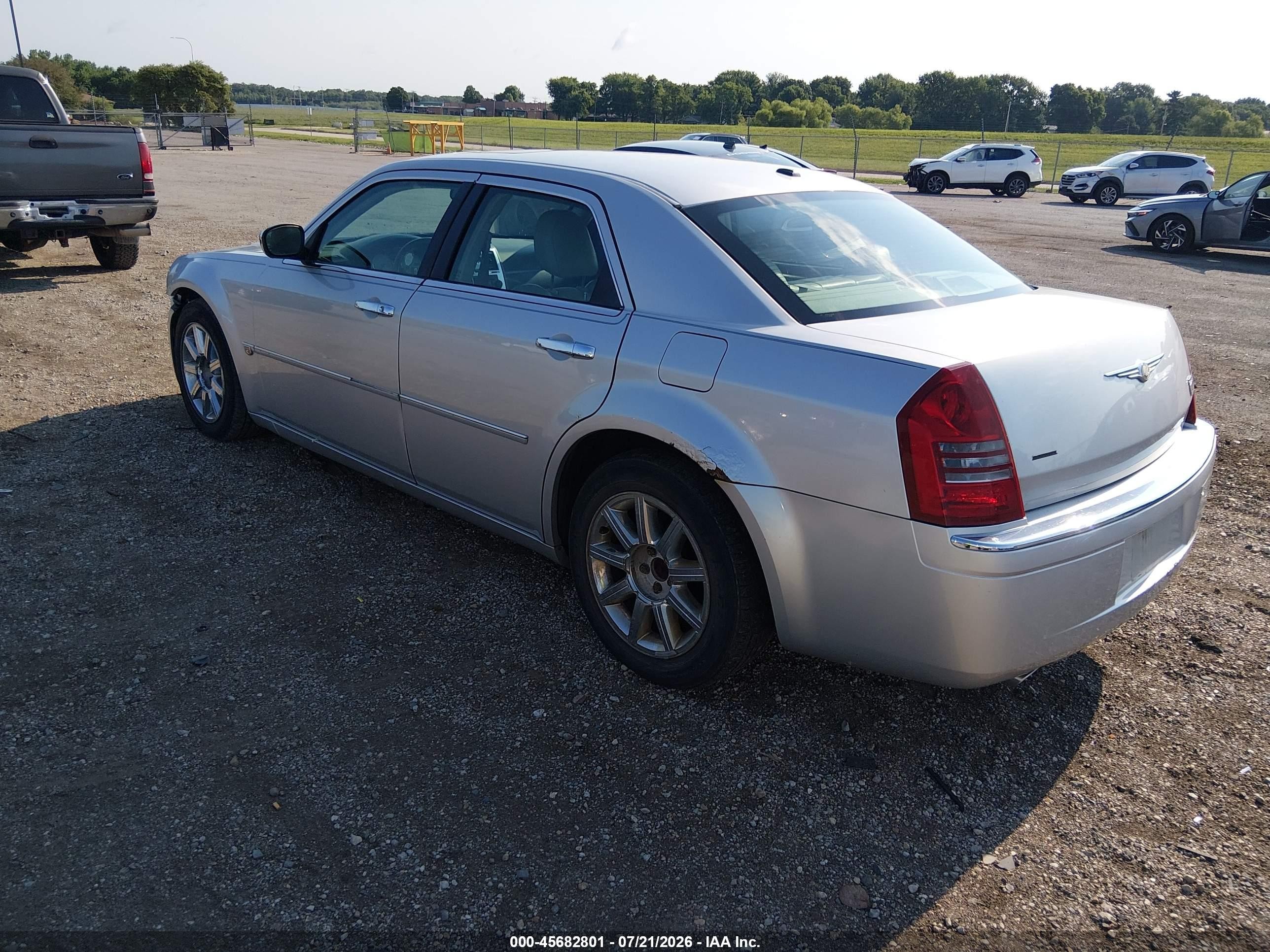 2007 Chrysler 300c   Silver vin: 2C3KA63H37H633760