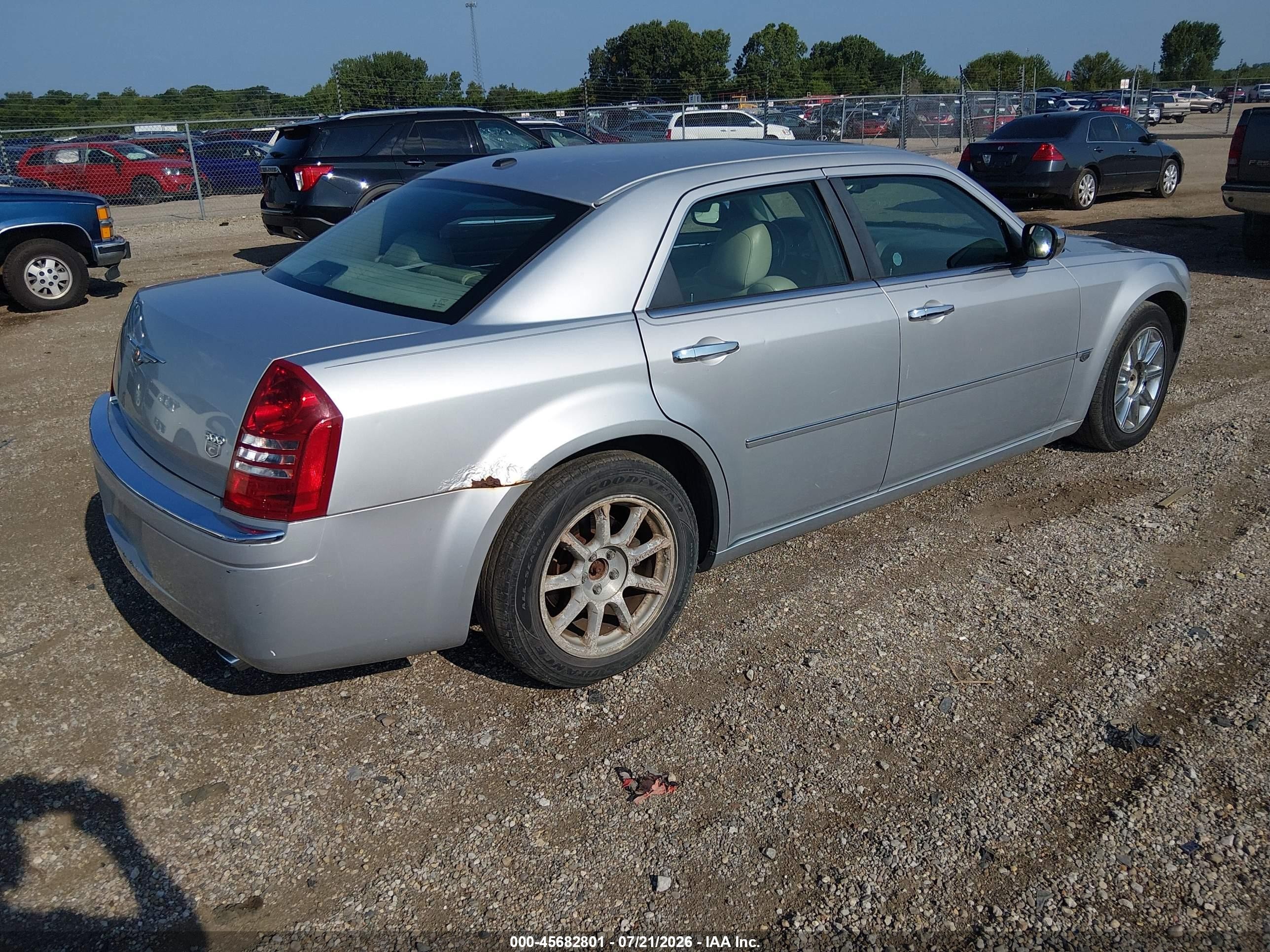 2007 Chrysler 300c   Silver vin: 2C3KA63H37H633760