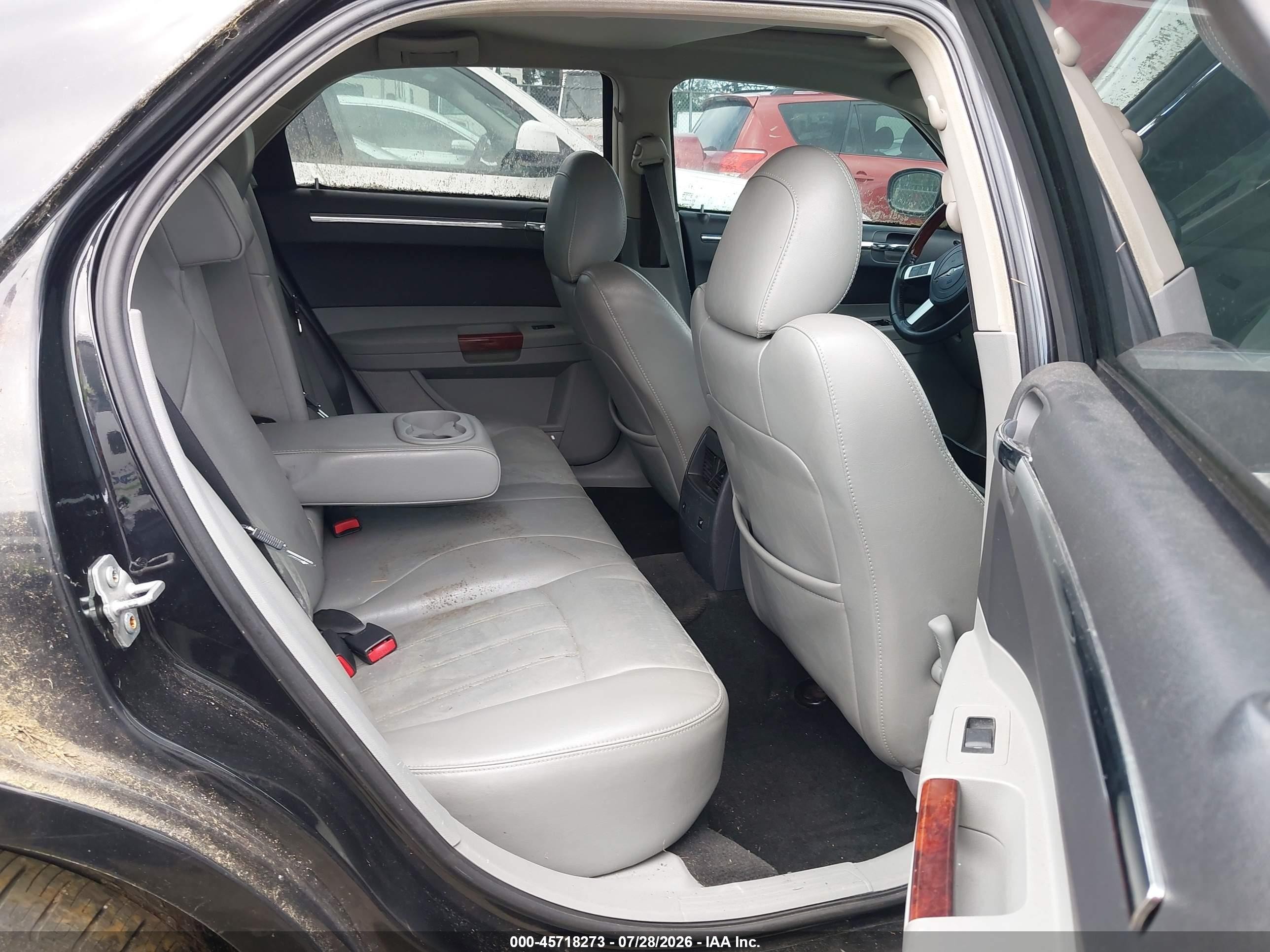 2007 Chrysler 300c   Черный vin: 2C3KA63H37H748536
