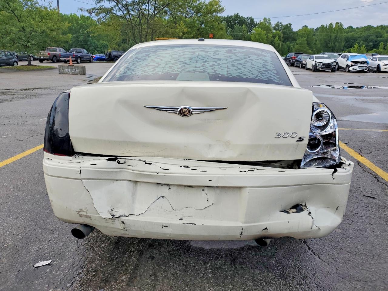 2007 Chrysler 300c White vin: 2C3KA63H37H811327