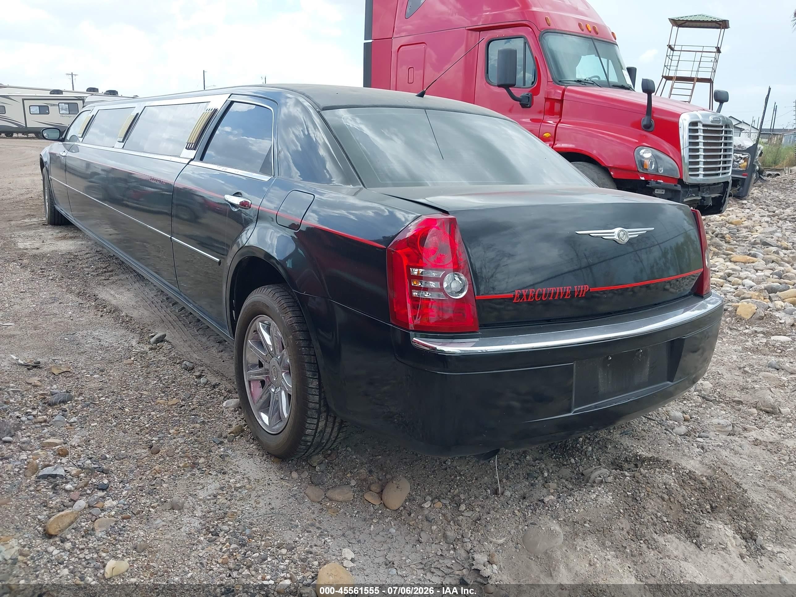 2006 Chrysler 300c   Черный vin: 2C3KA63H66H112904
