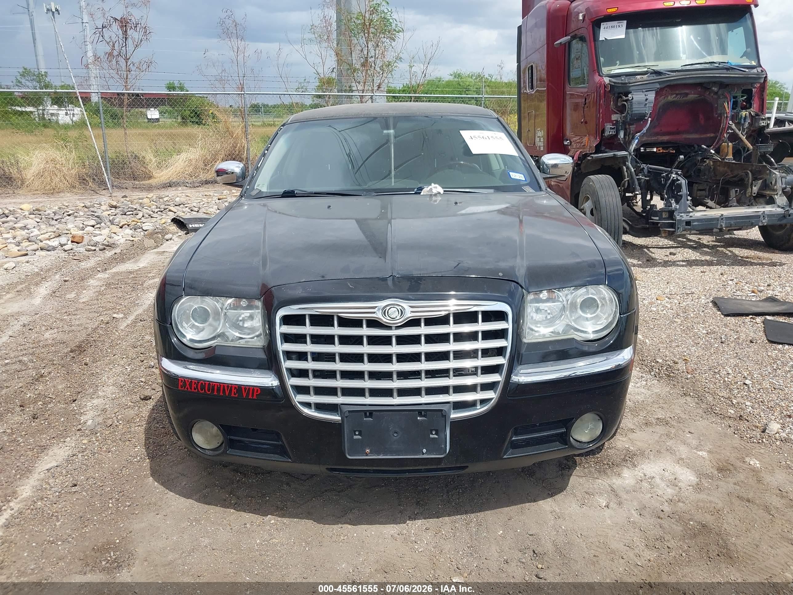 2006 Chrysler 300c   Черный vin: 2C3KA63H66H112904