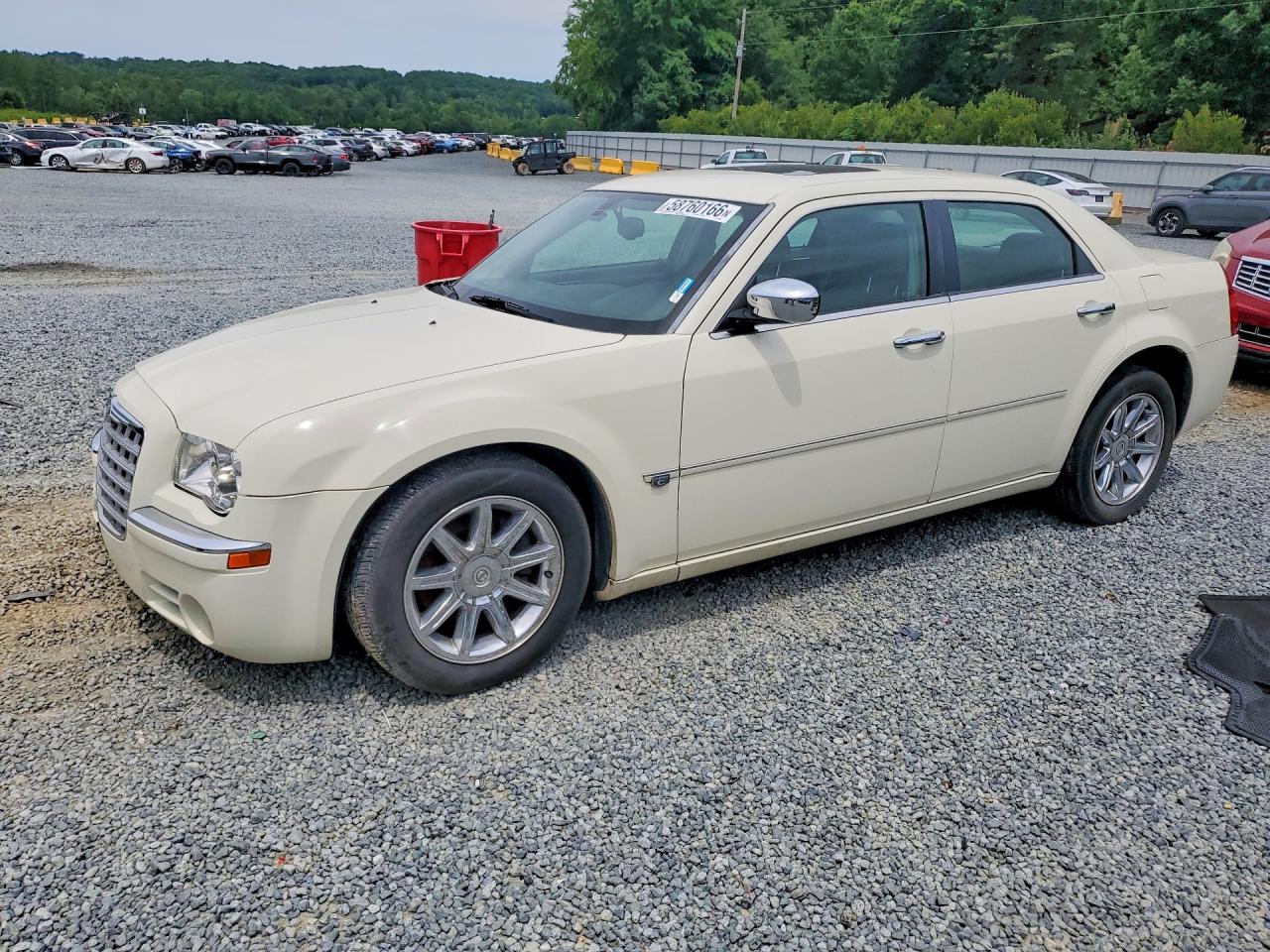 2006 Chrysler 300c Белый vin: 2C3KA63H66H165683