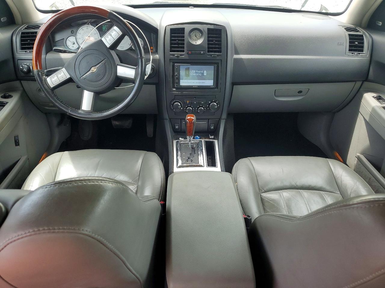 2006 Chrysler 300c Белый vin: 2C3KA63H66H165683