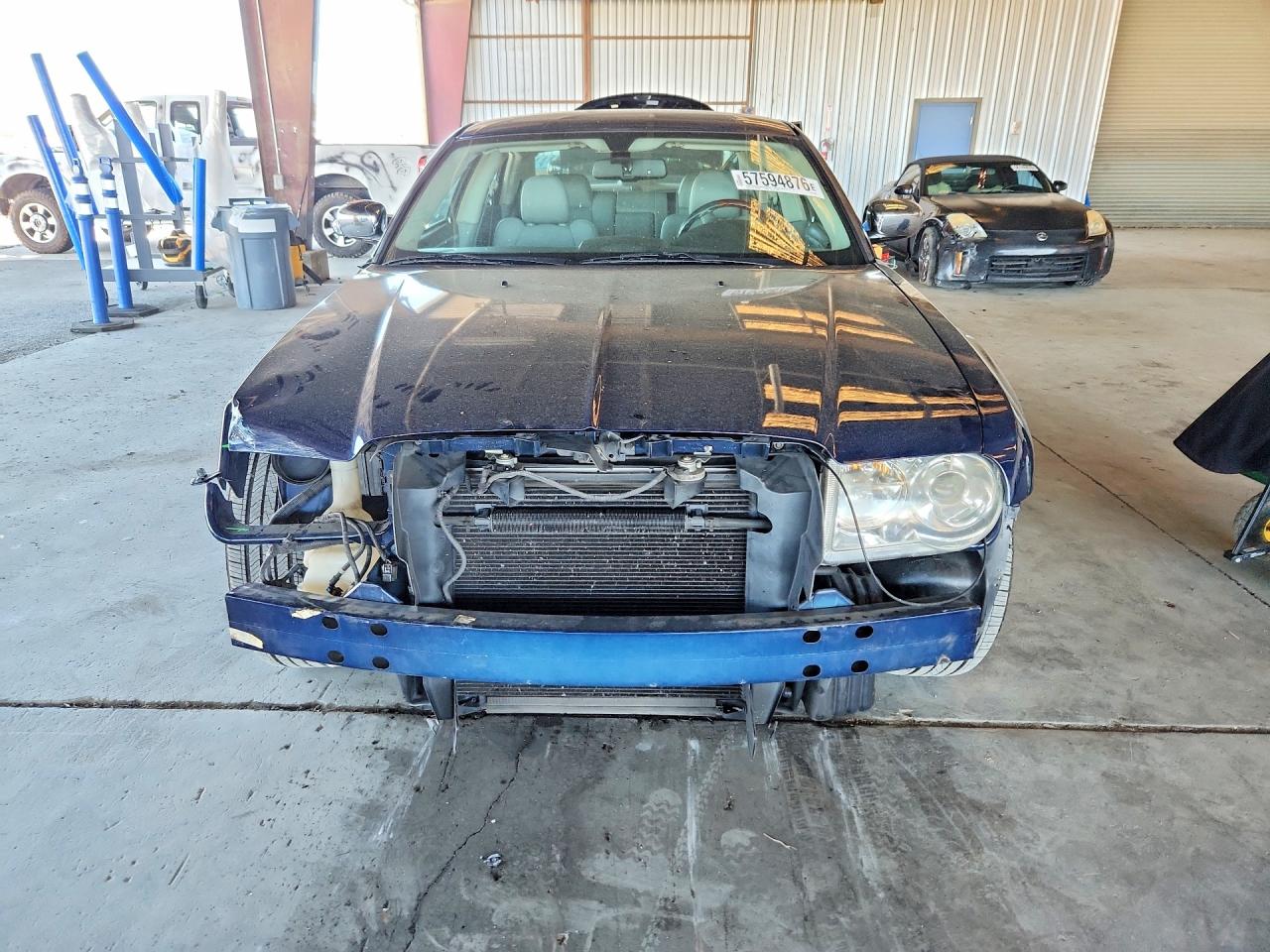 2006 Chrysler 300c Blue vin: 2C3KA63H66H205082