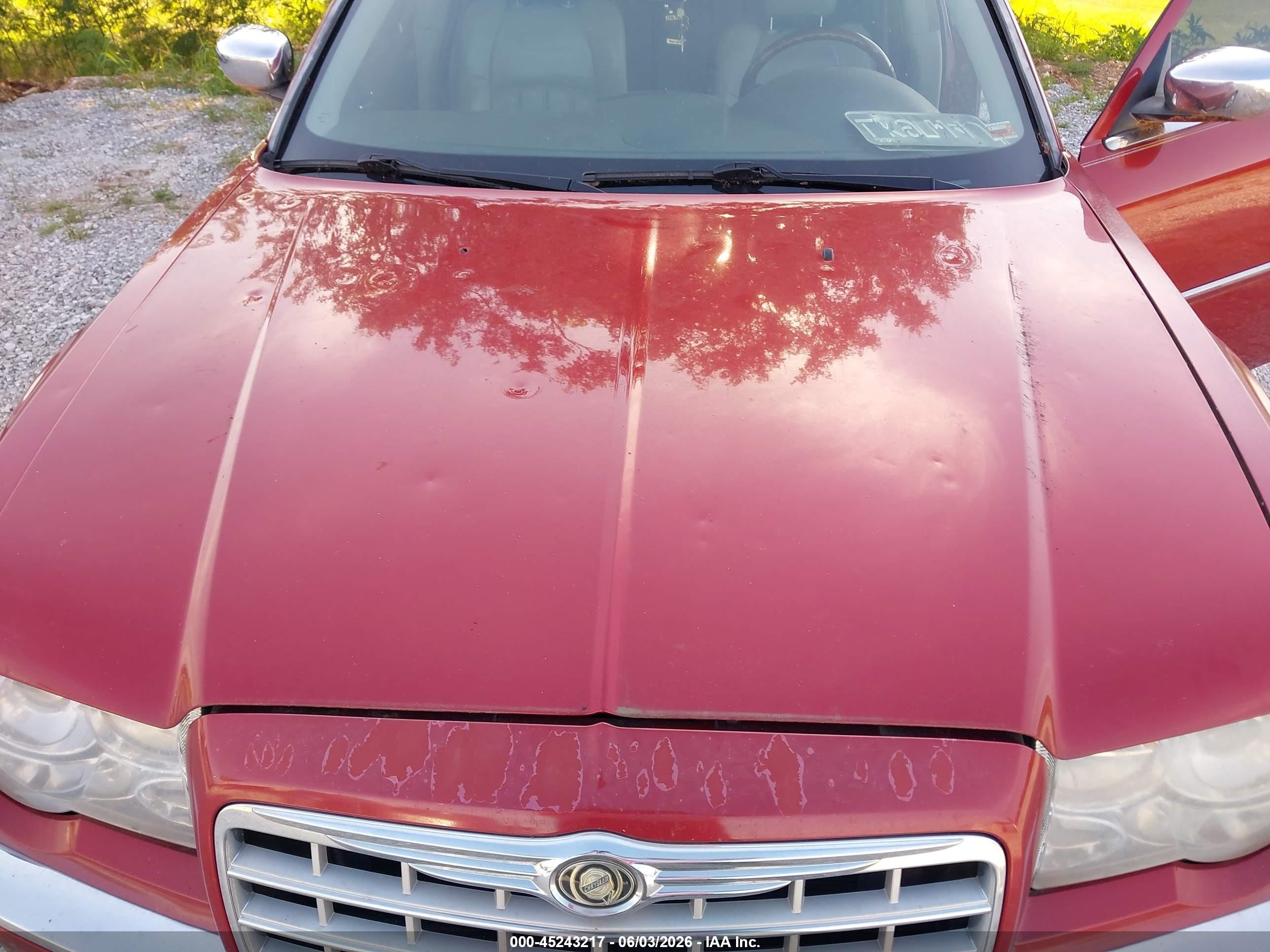 2007 Chrysler 300c   Red vin: 2C3KA63H67H684315