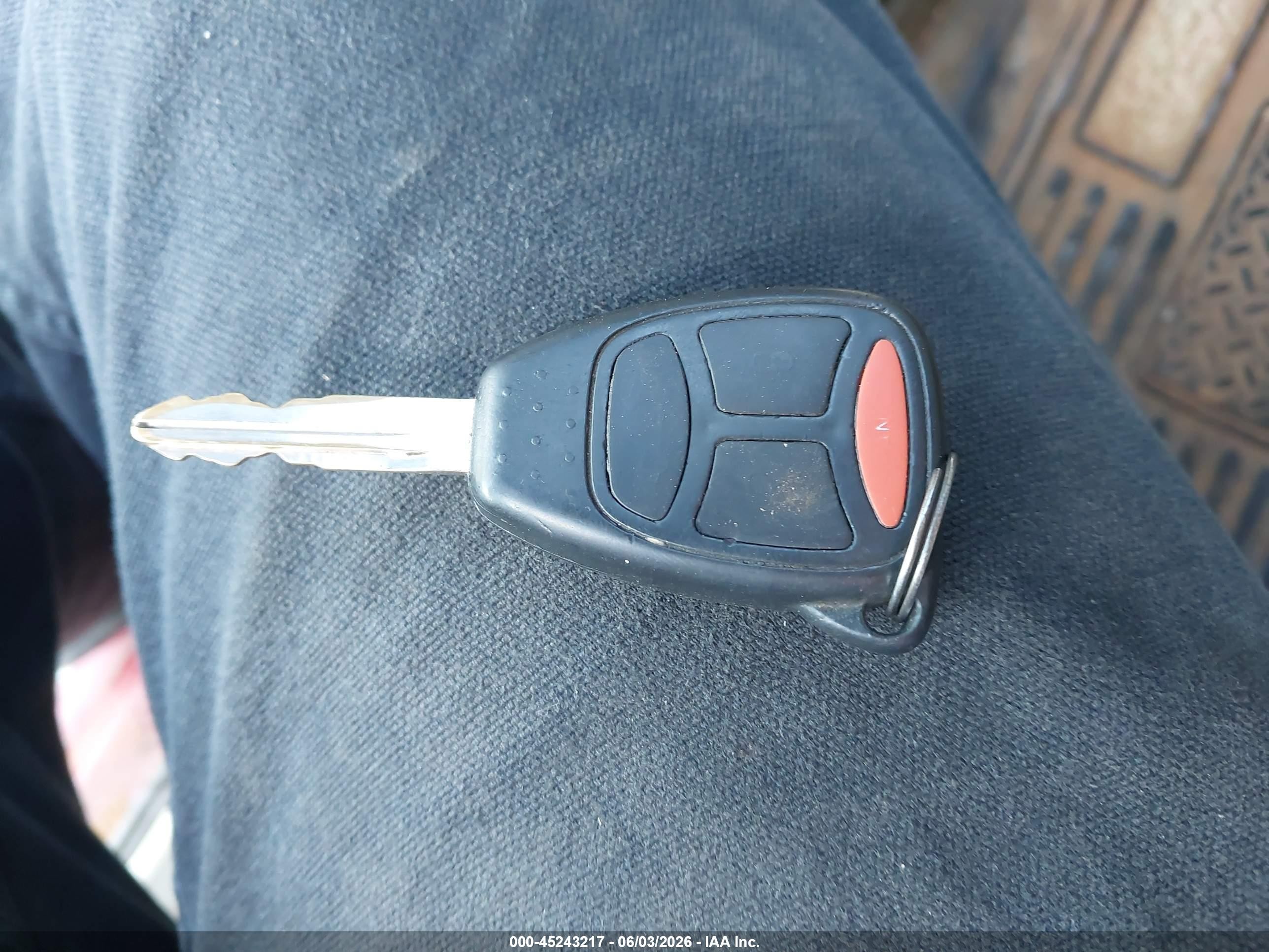 2007 Chrysler 300c   Red vin: 2C3KA63H67H684315