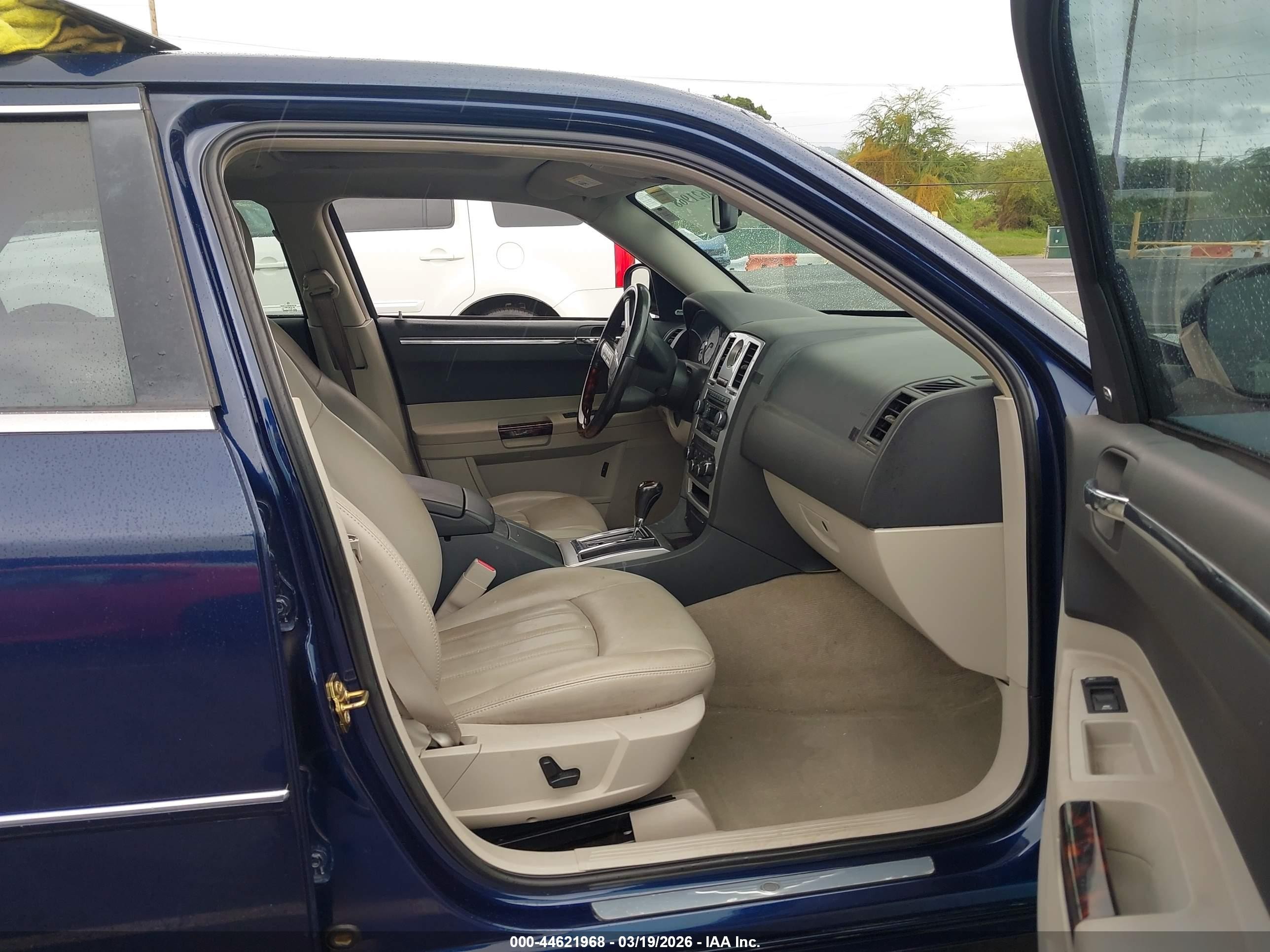 2006 Chrysler 300c   Blue vin: 2C3KA63H76H339308