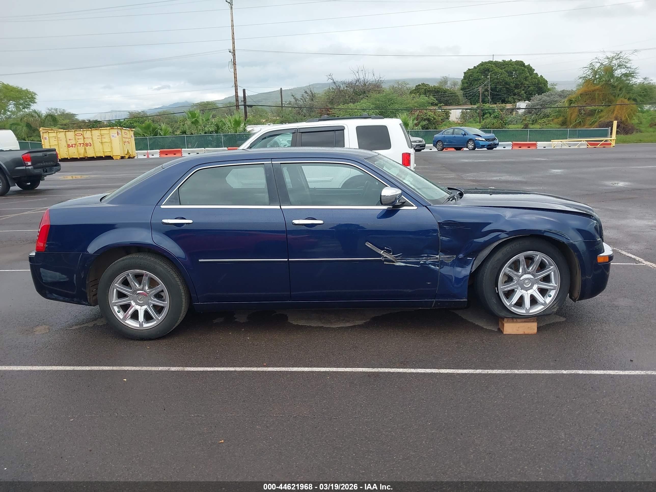 2006 Chrysler 300c   Blue vin: 2C3KA63H76H339308