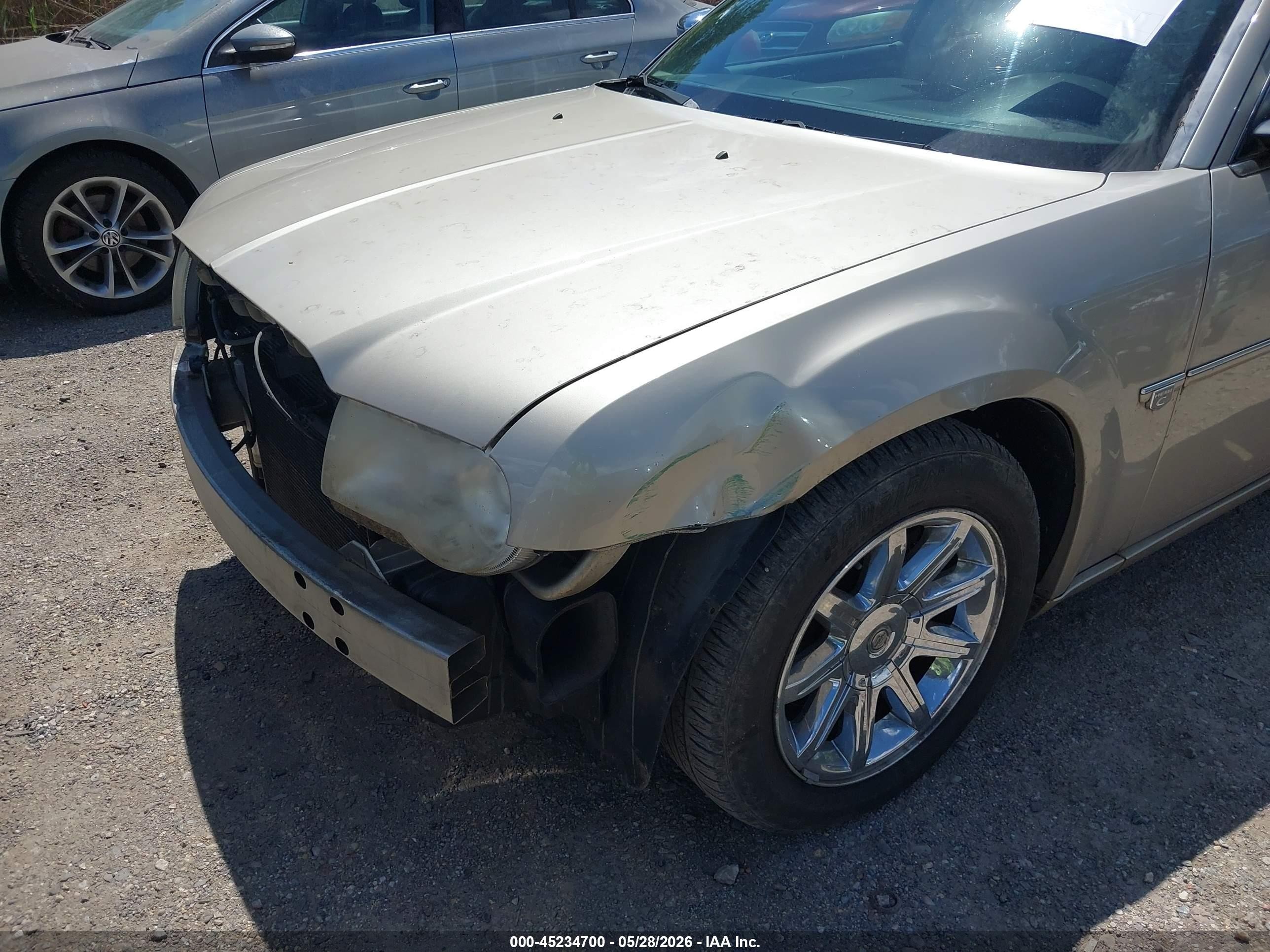 2006 Chrysler 300c   Champagne vin: 2C3KA63H76H486759