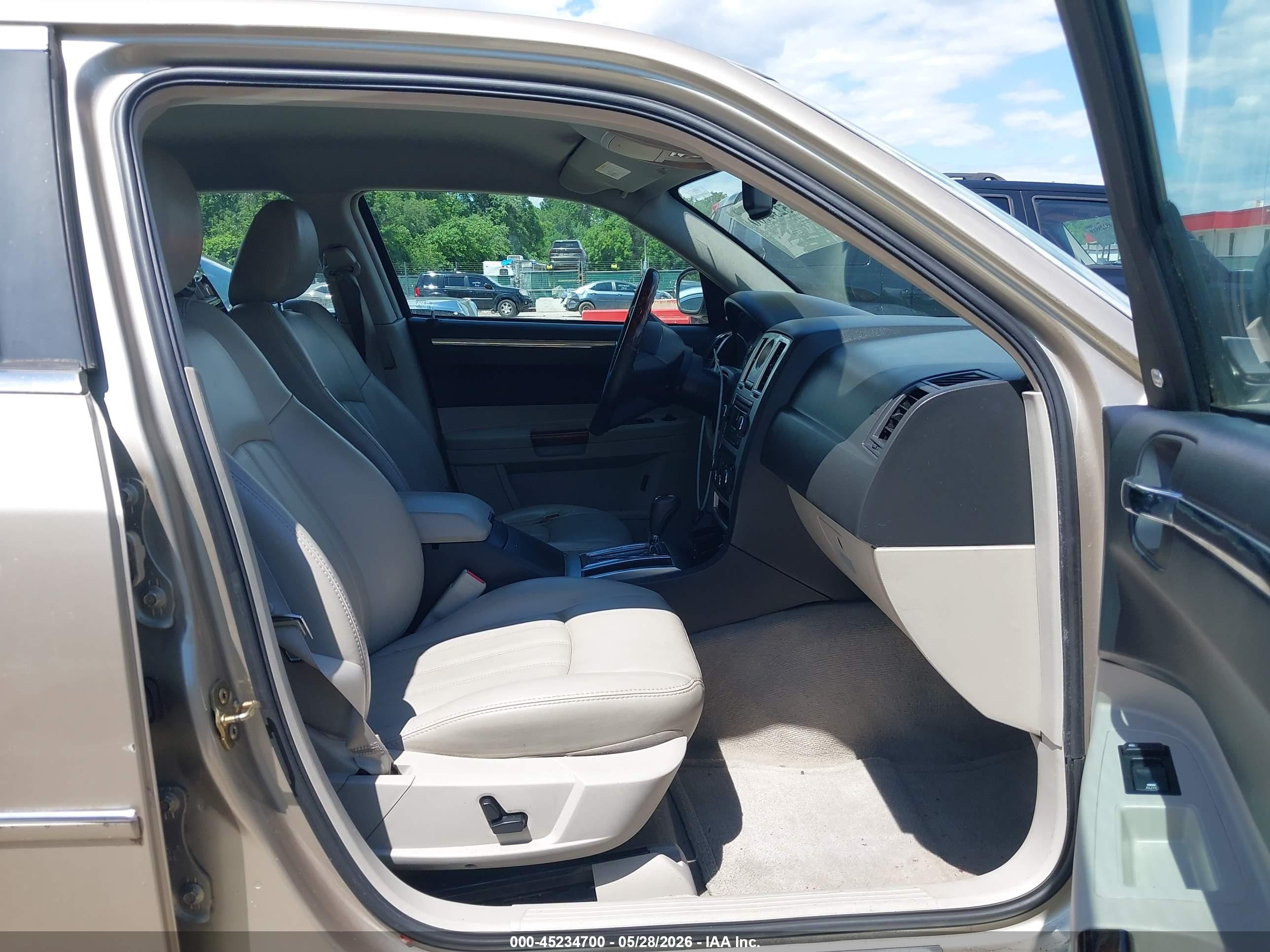 2006 Chrysler 300c   Champagne vin: 2C3KA63H76H486759