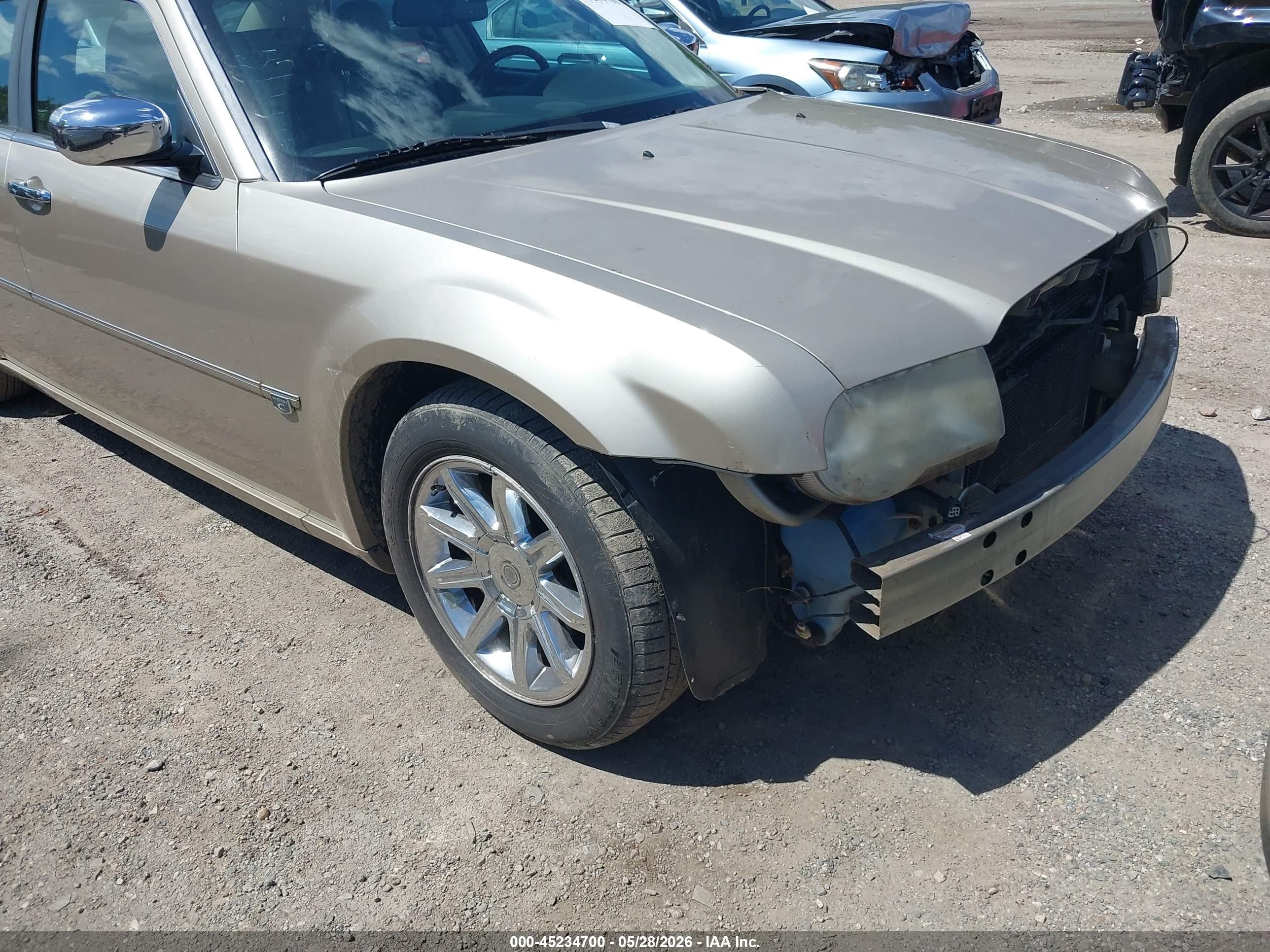 2006 Chrysler 300c   Champagne vin: 2C3KA63H76H486759