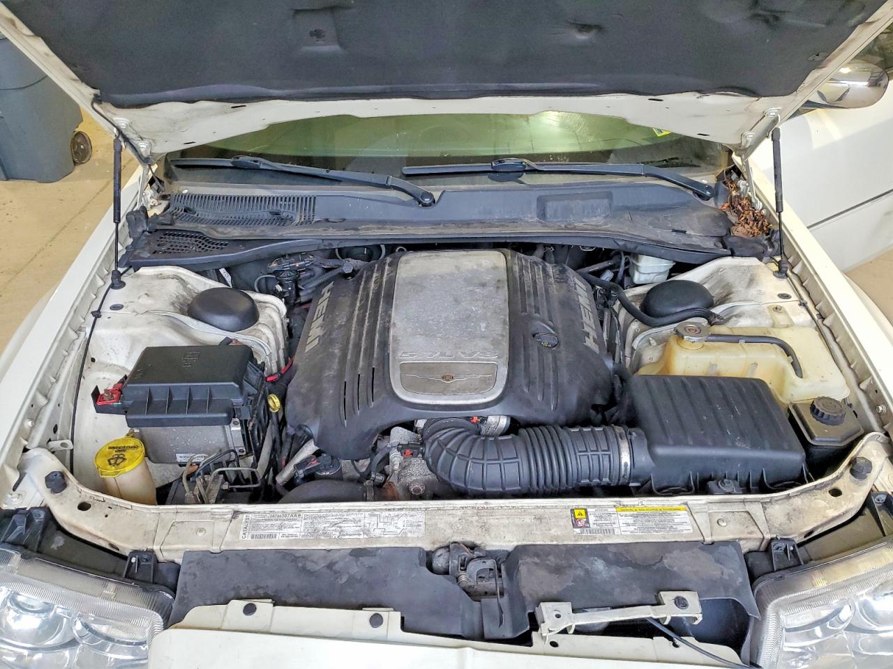 2006 Chrysler 300c Cream vin: 2C3KA63H76H529125